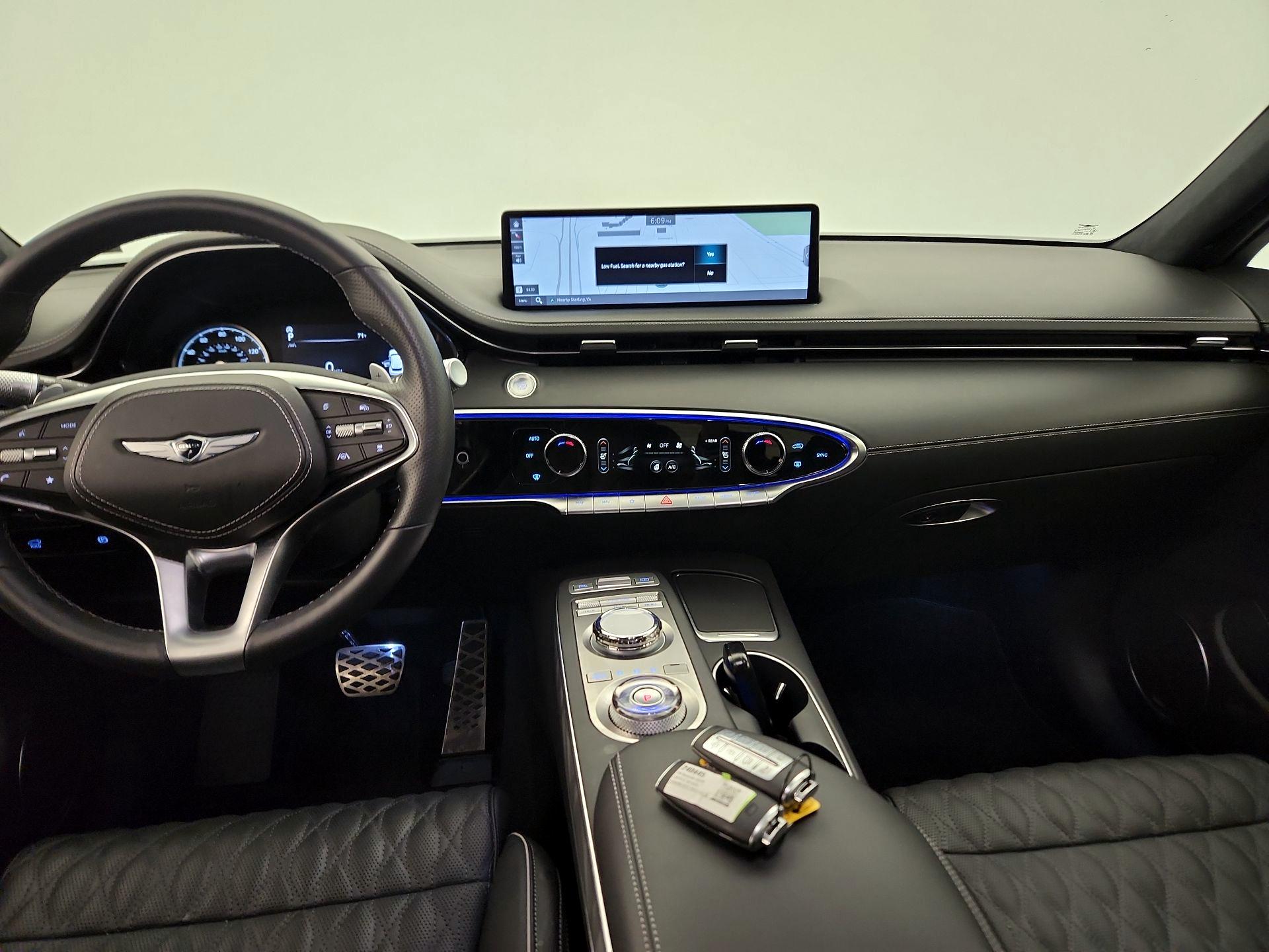 Thumbnail: 2024 Genesis GV70 - 9