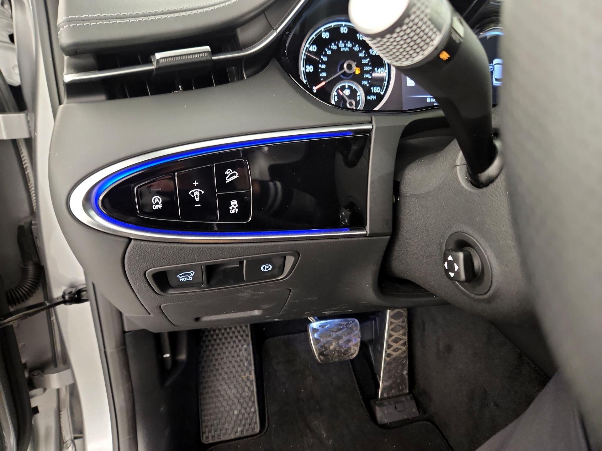 Thumbnail: 2024 Genesis GV70 - 13