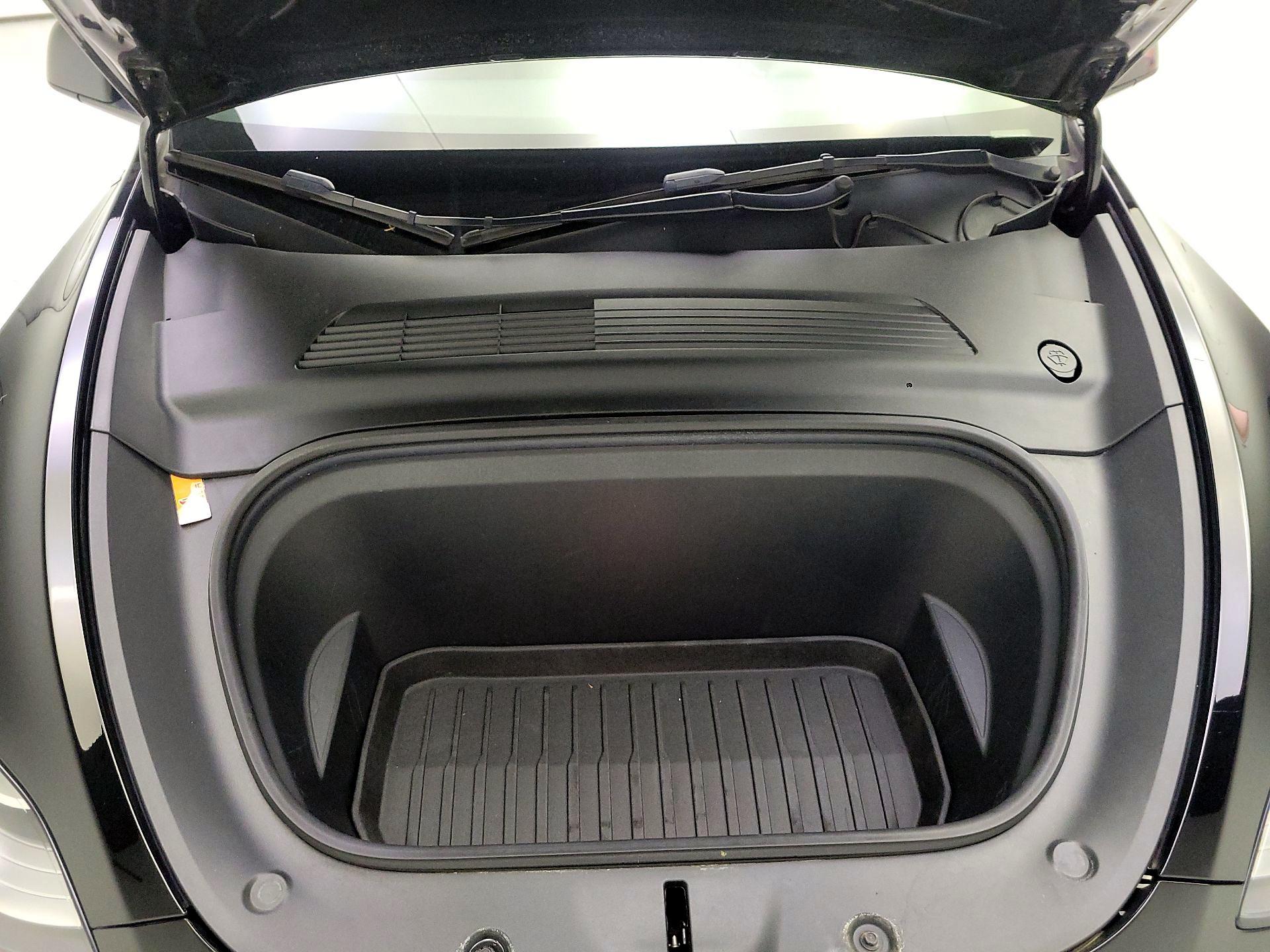 Thumbnail: 2021 Tesla Model Y - 20