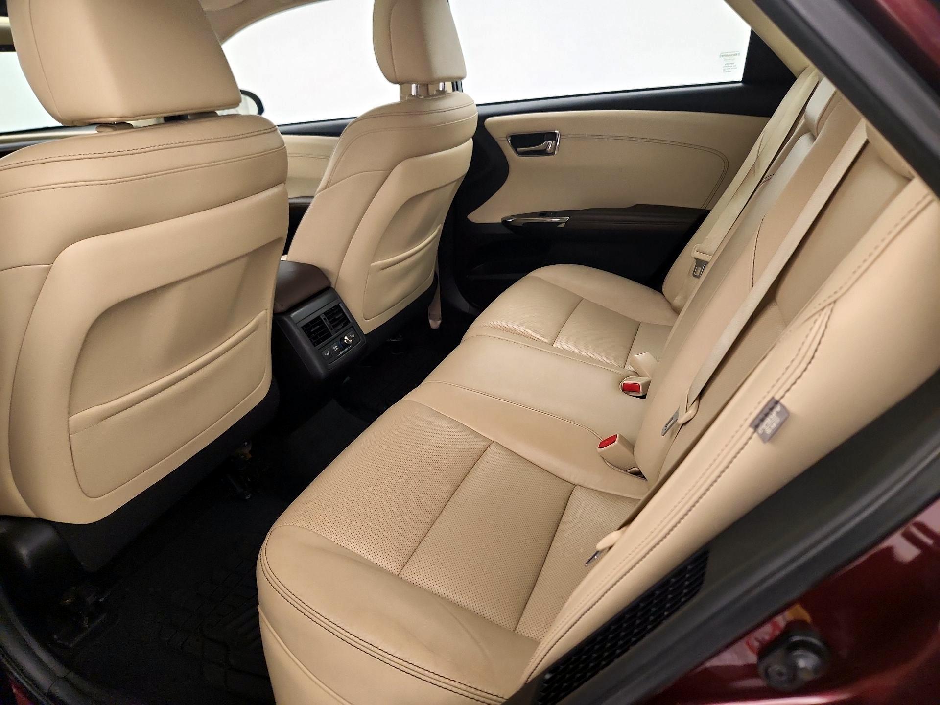 Thumbnail: 2016 Toyota Avalon - 20