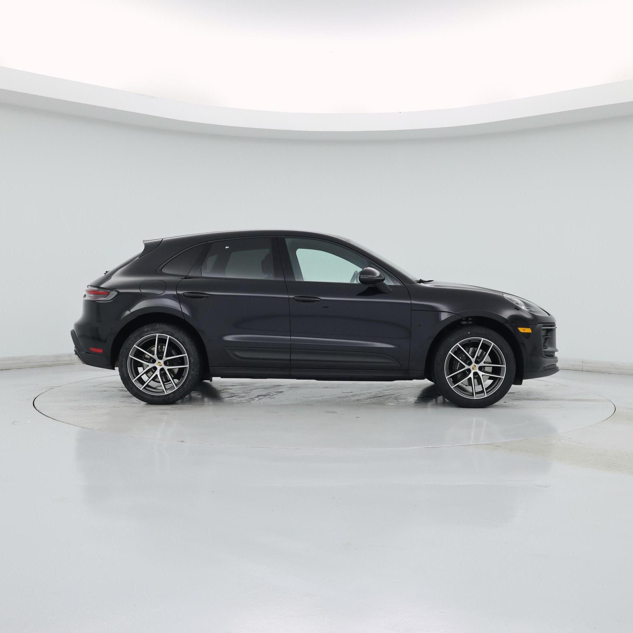 Thumbnail: 2024 Porsche Macan - 7