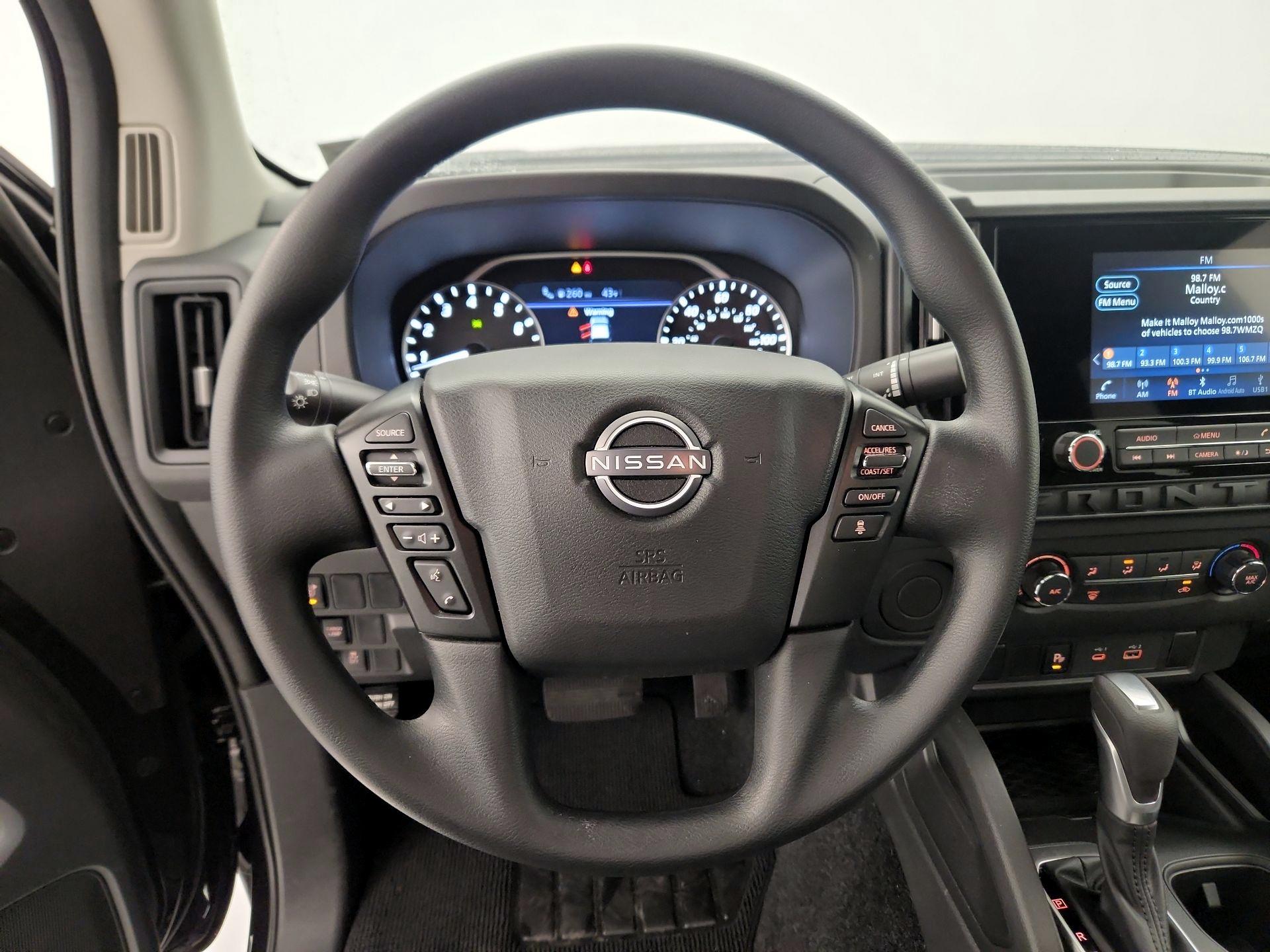 Thumbnail: 2025 Nissan Frontier - 10