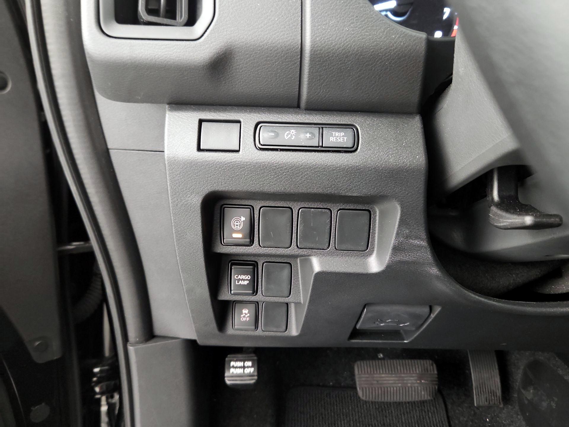 Thumbnail: 2025 Nissan Frontier - 13