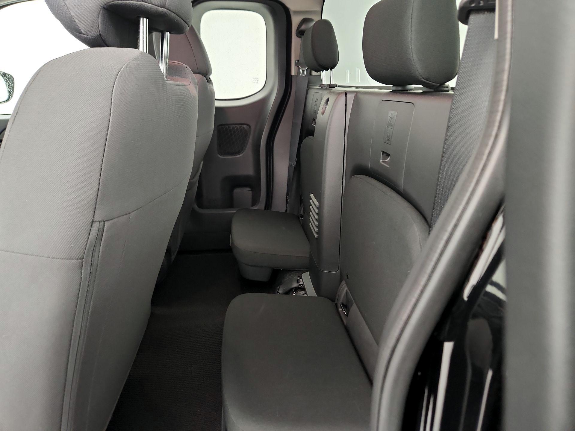 Thumbnail: 2025 Nissan Frontier - 19