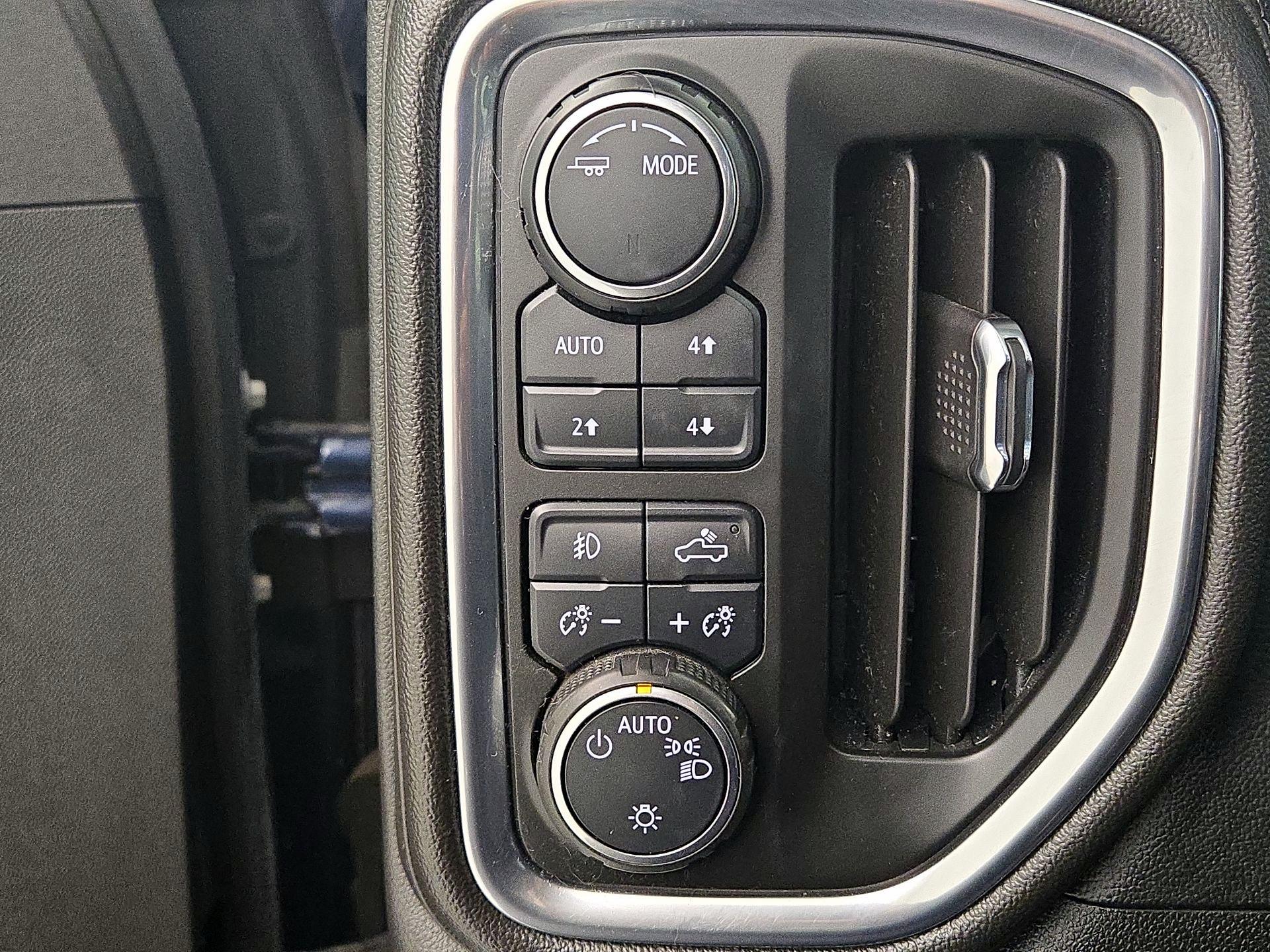 Thumbnail: 2020 Chevrolet Silverado 1500 - 13