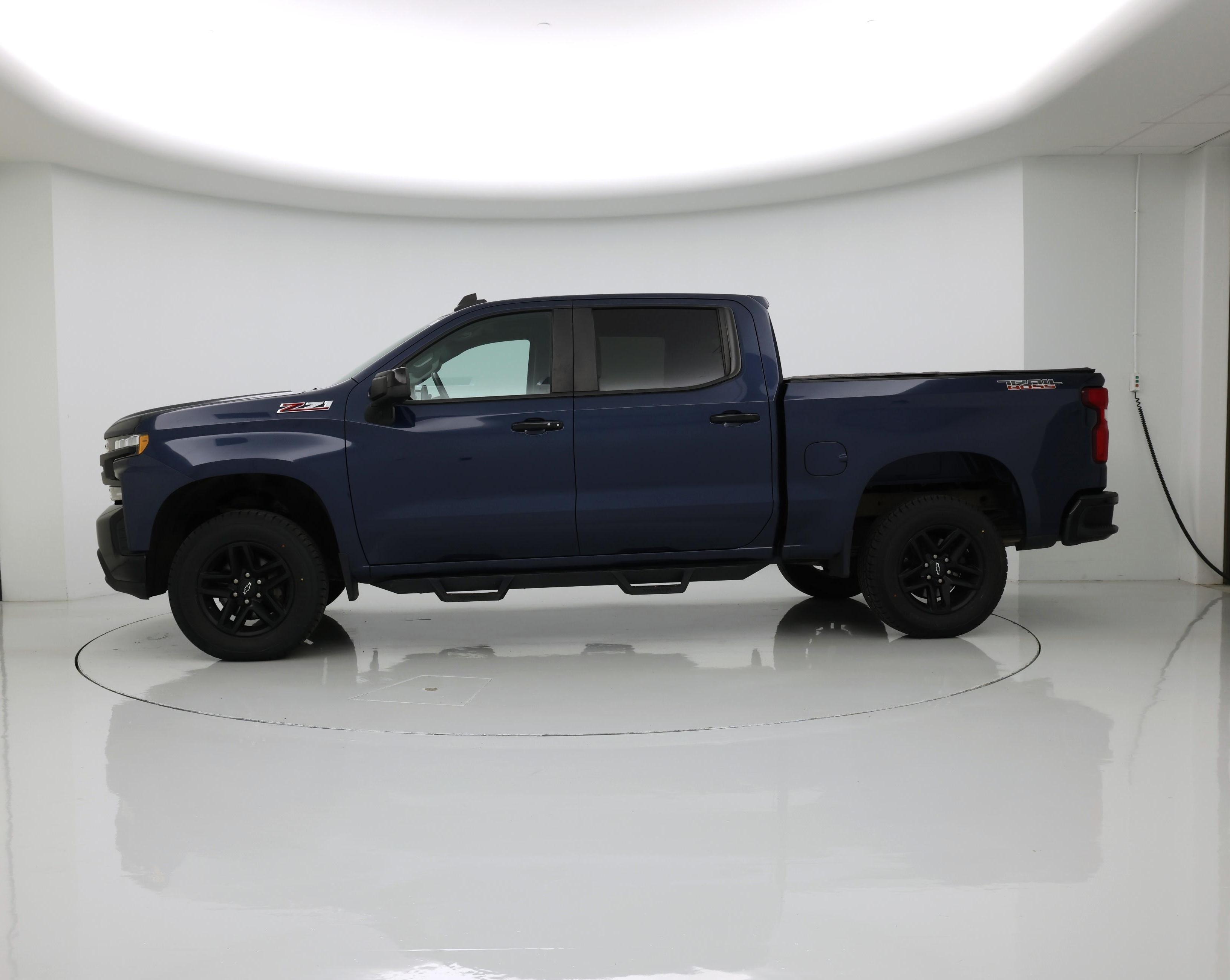 Thumbnail: 2020 Chevrolet Silverado 1500 - 3