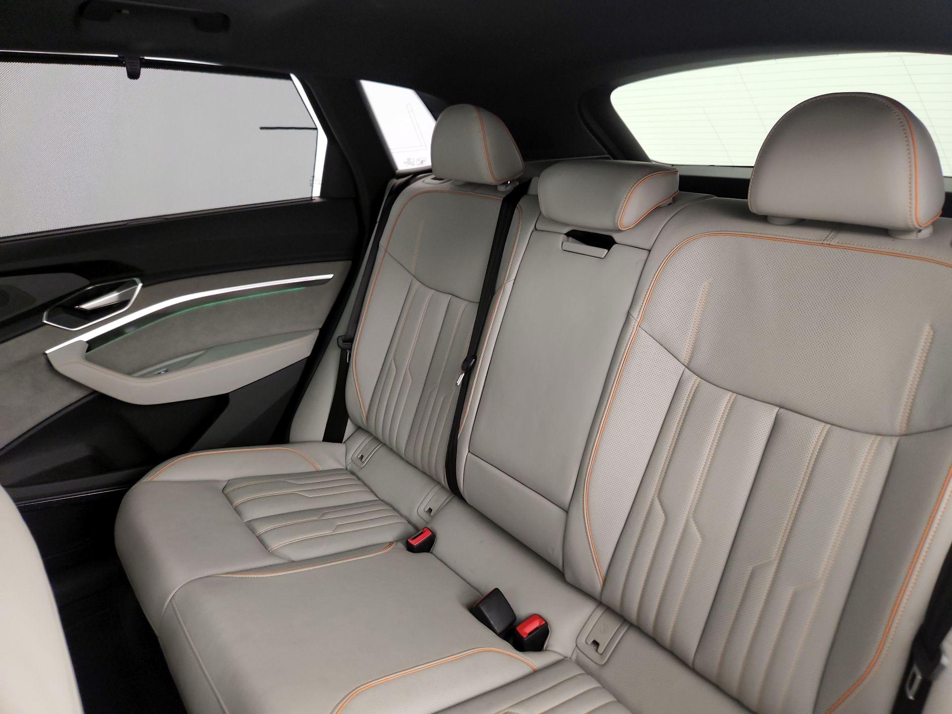 Thumbnail: 2024 Audi Q8 e-tron - 20