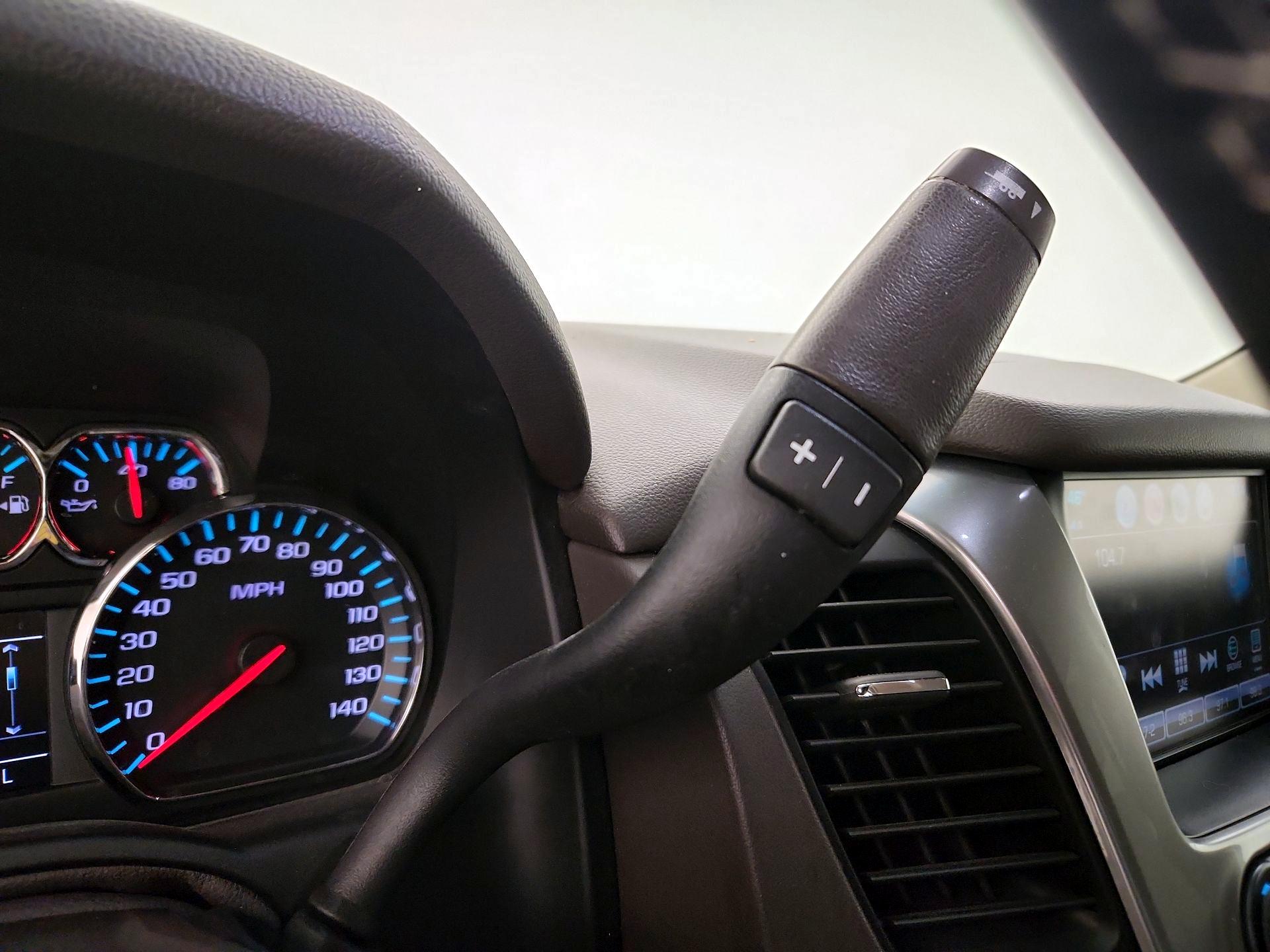 Thumbnail: 2018 Chevrolet Tahoe - 17