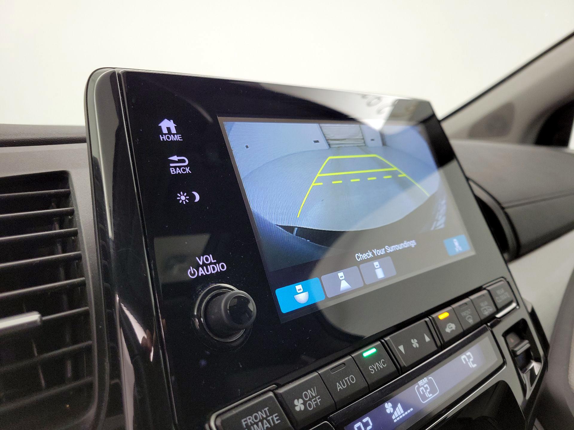 Thumbnail: 2019 Honda Odyssey - 14