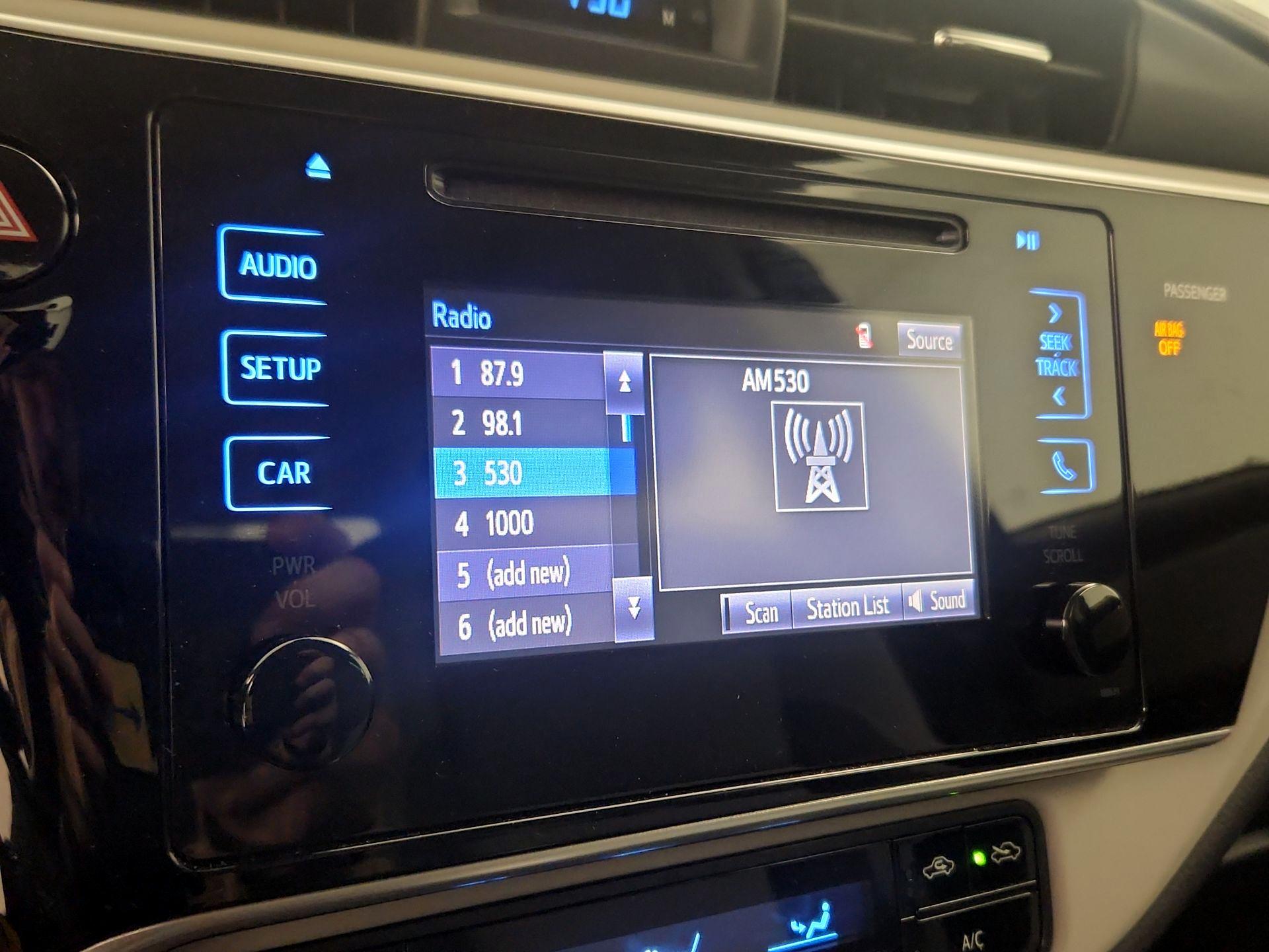 Thumbnail: 2017 Toyota Corolla - 15