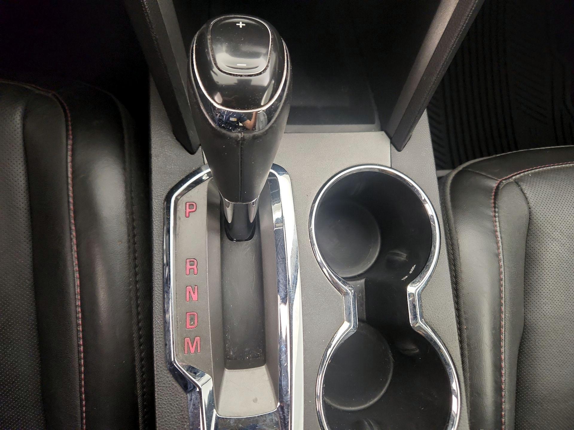 Thumbnail: 2016 GMC Terrain - 17