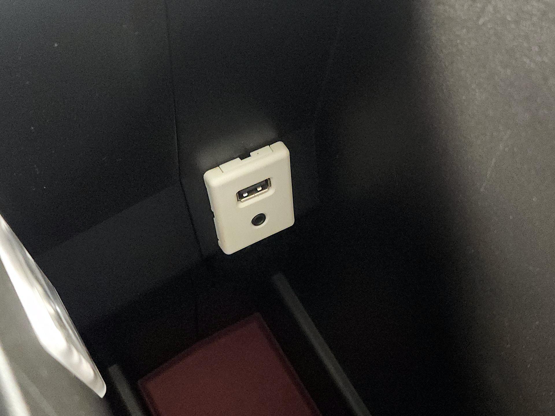 Thumbnail: 2016 GMC Terrain - 18