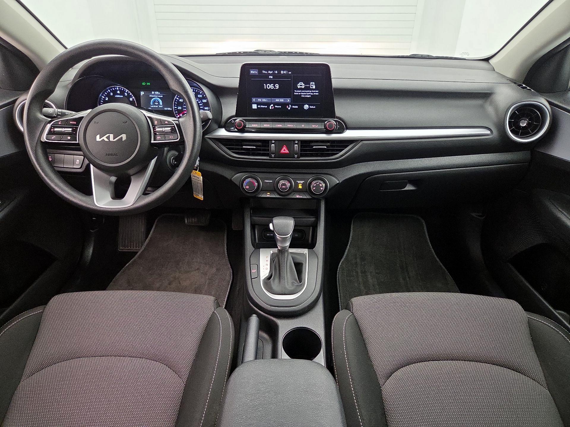 Thumbnail: 2024 Kia Forte - 9