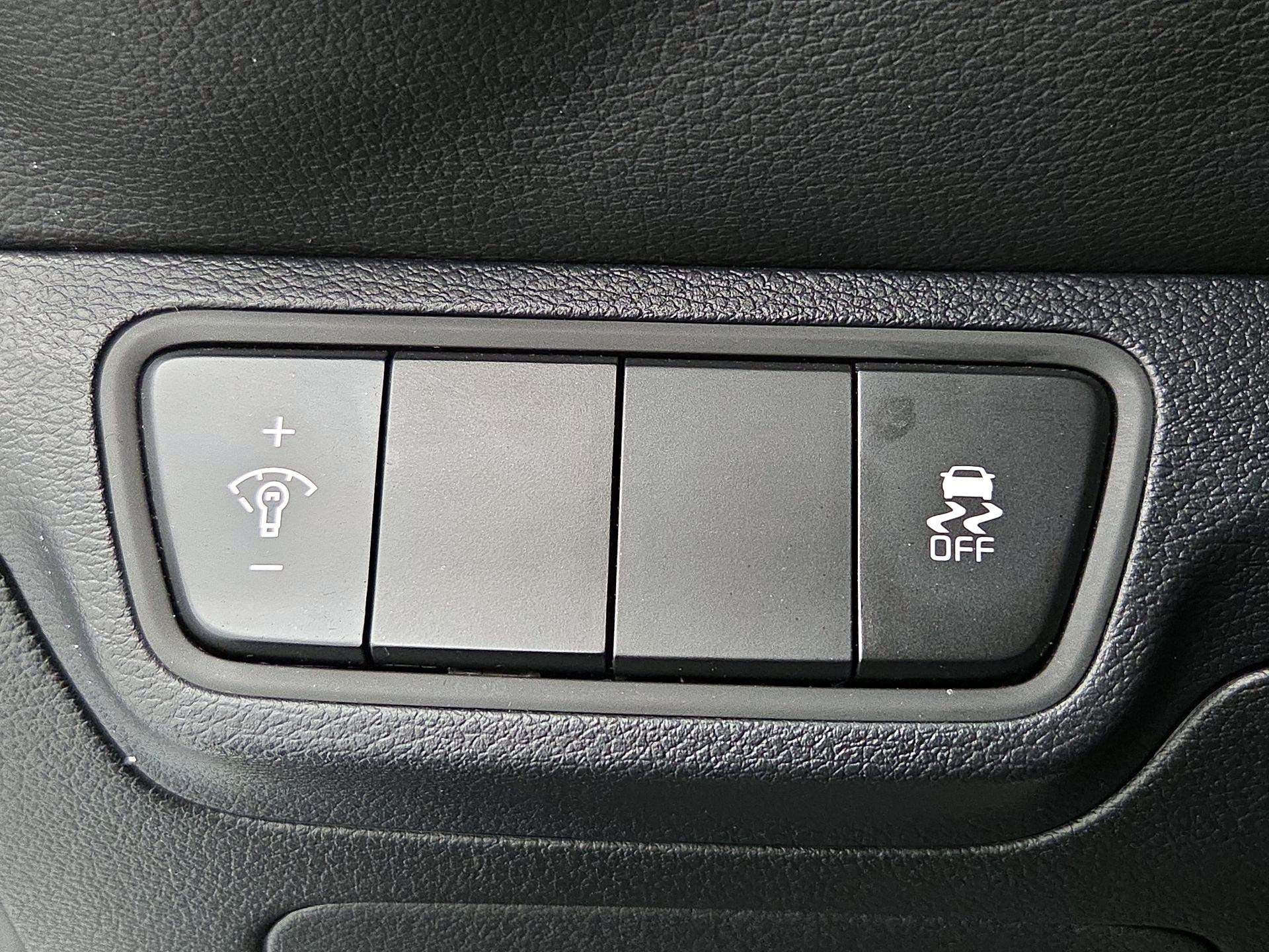 Thumbnail: 2024 Kia Forte - 13