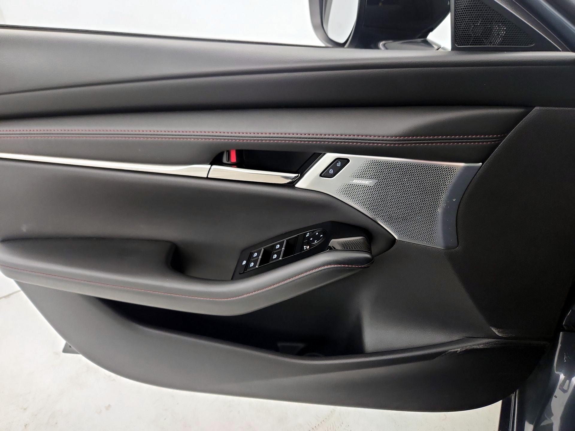 Thumbnail: 2023 Mazda Mazda3 - 12