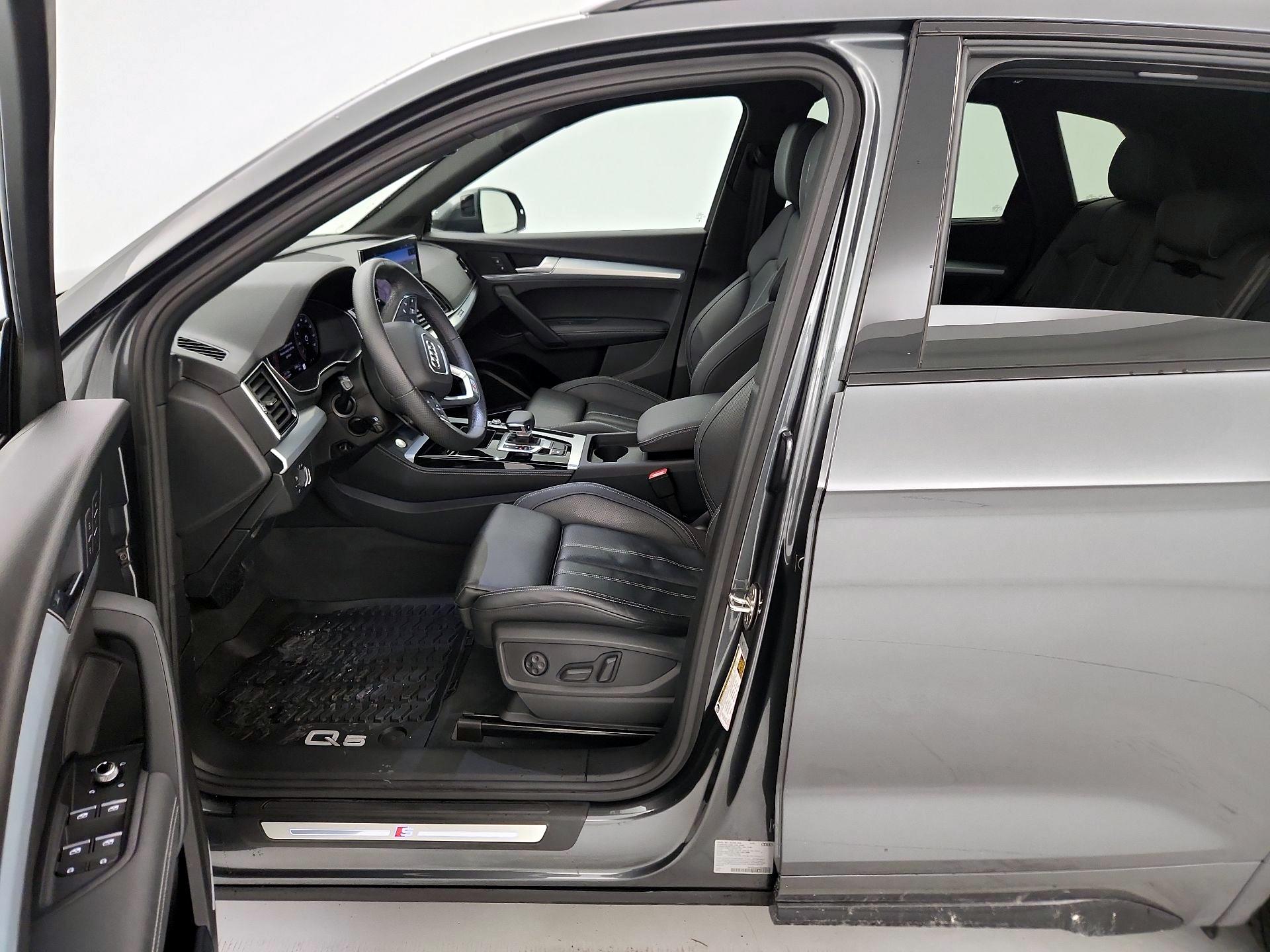 Thumbnail: 2024 Audi Q5 - 11