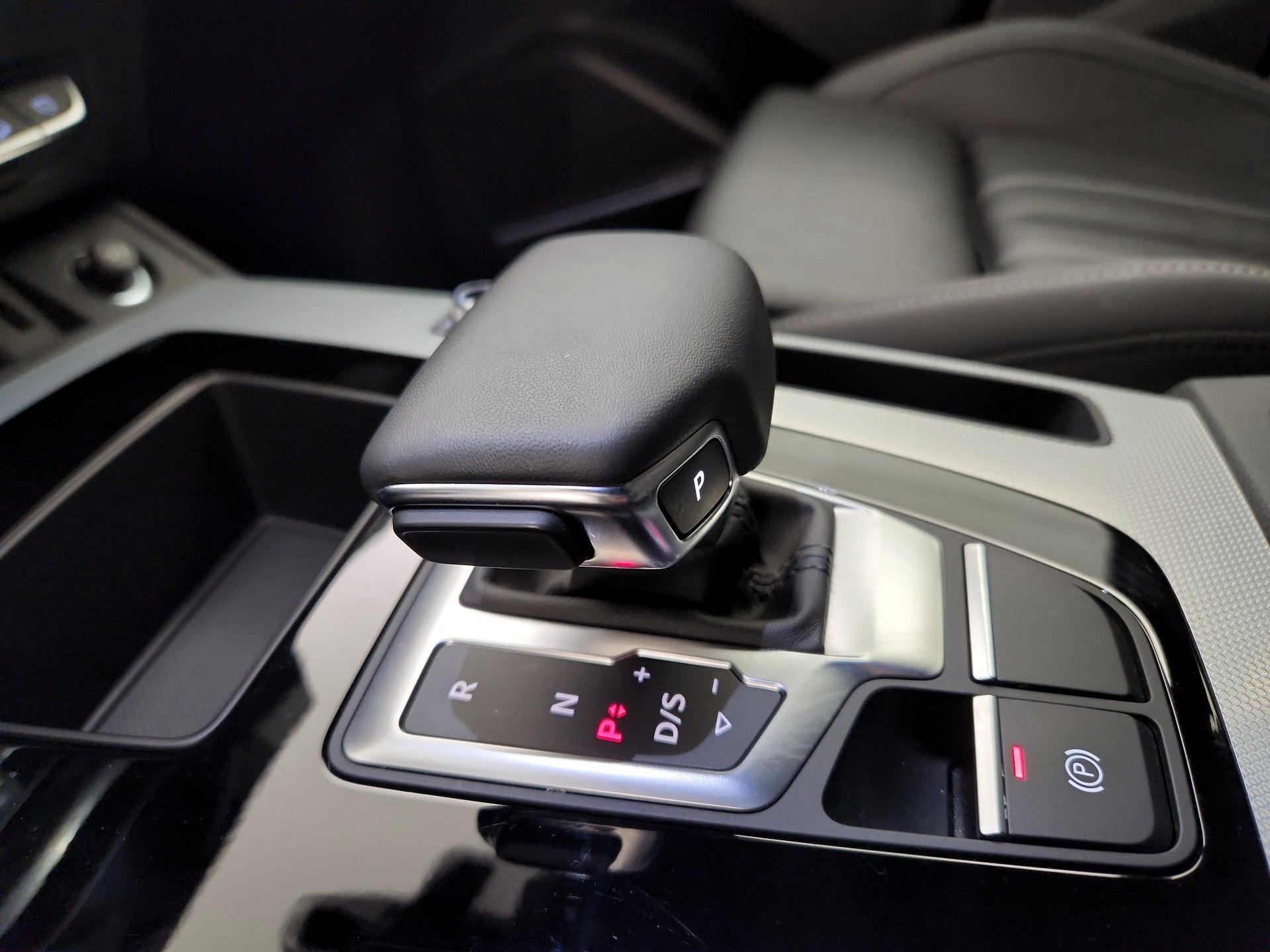 Thumbnail: 2024 Audi Q5 - 18