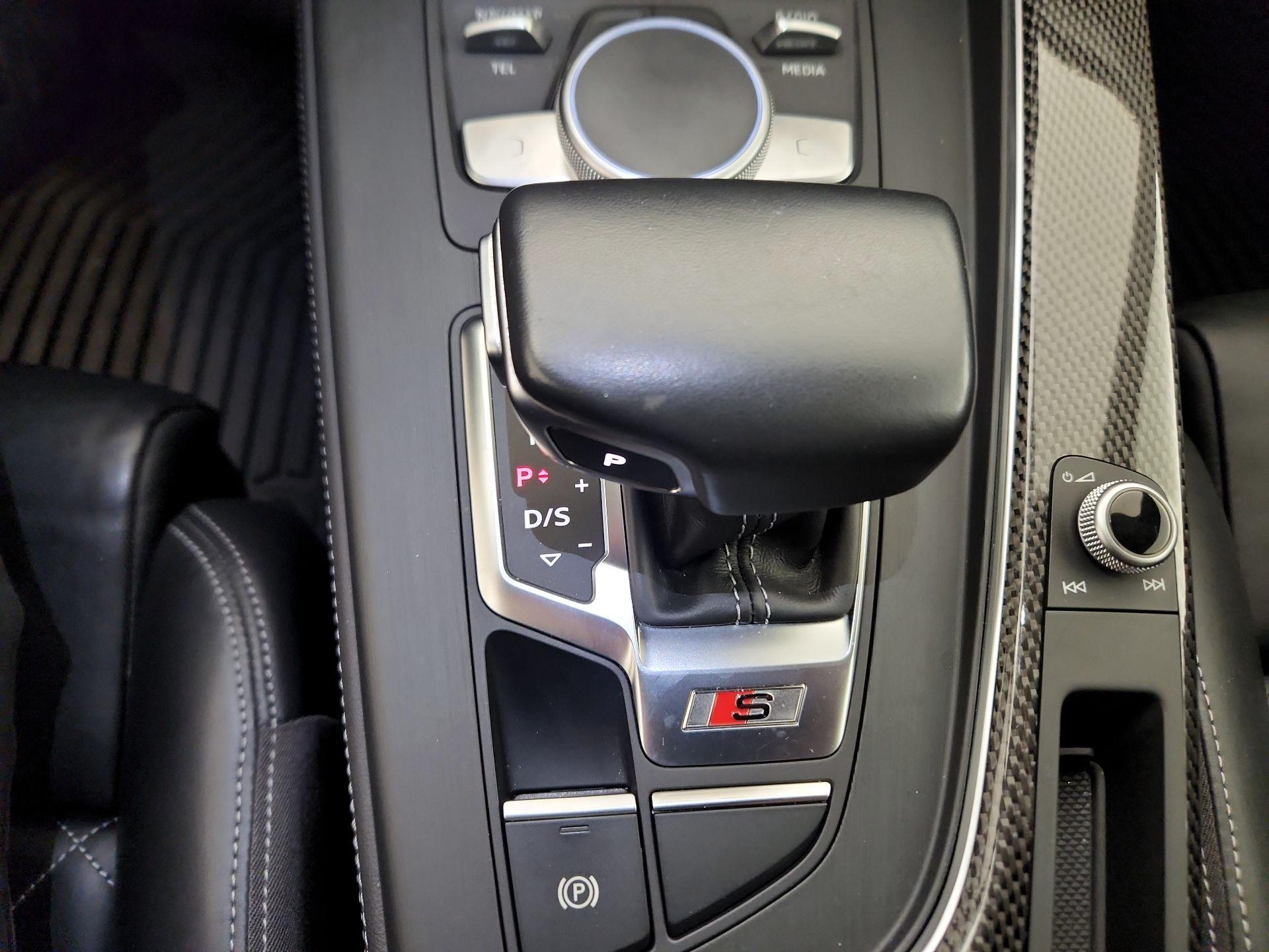 Thumbnail: 2018 Audi S5 - 18