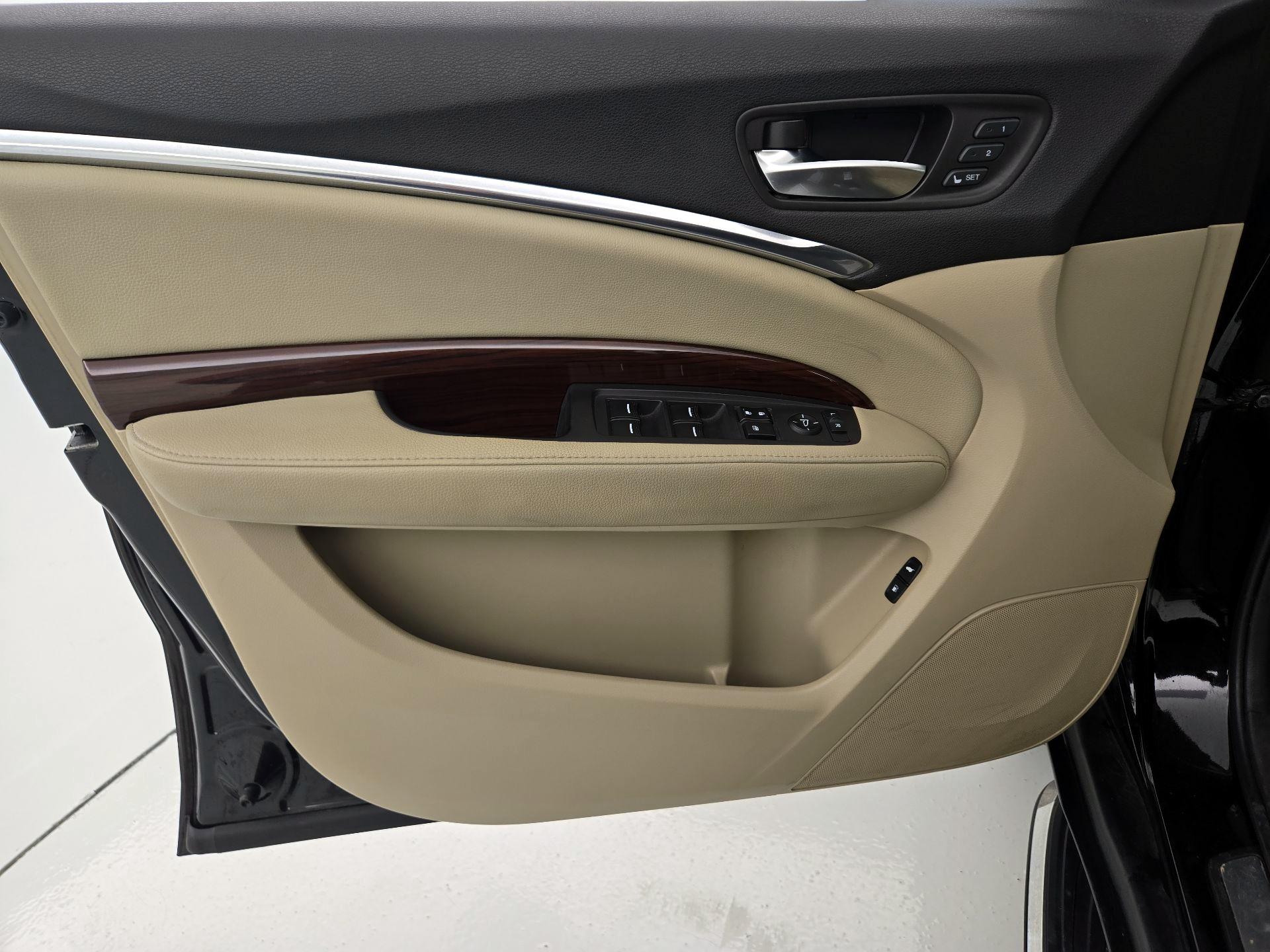 Thumbnail: 2016 Acura MDX - 12