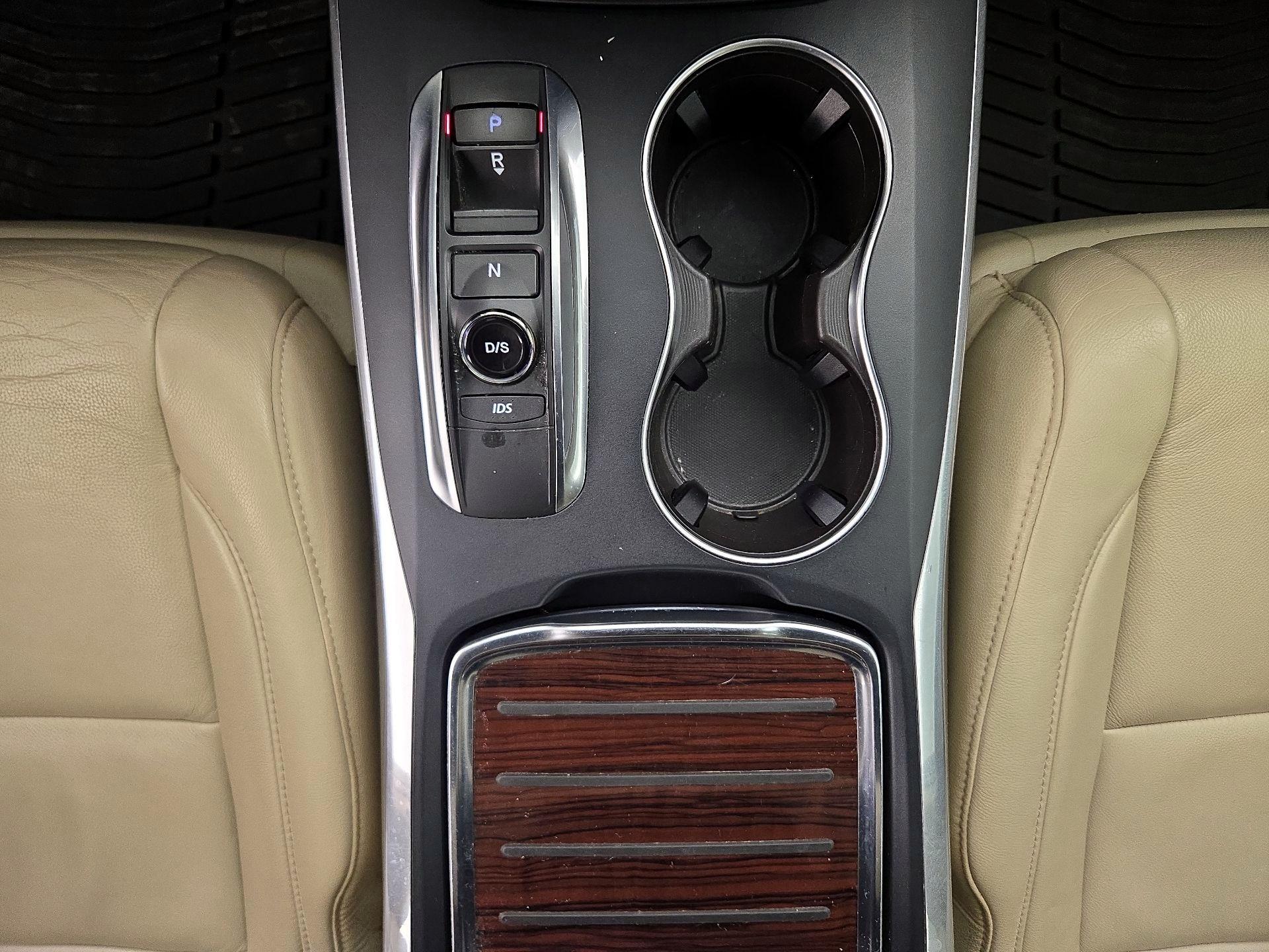 Thumbnail: 2016 Acura MDX - 17