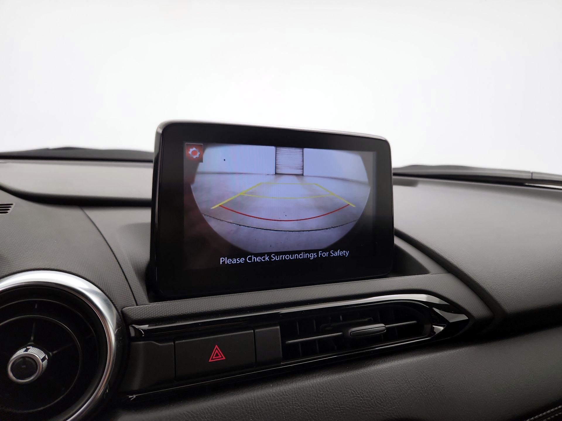 Thumbnail: 2021 Mazda MX-5 Miata - 14