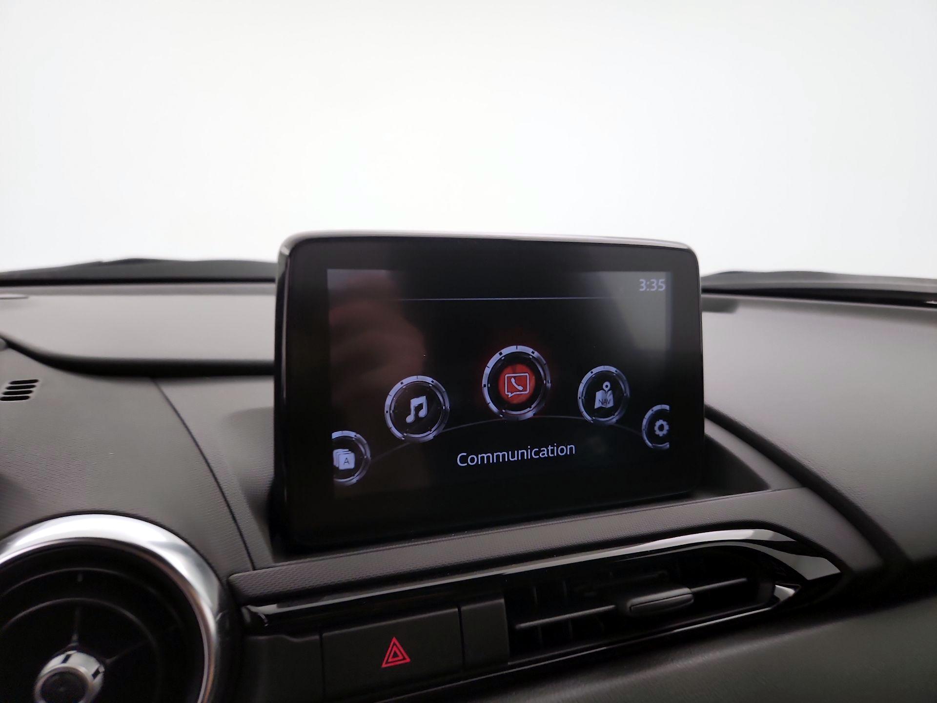 Thumbnail: 2021 Mazda MX-5 Miata - 15