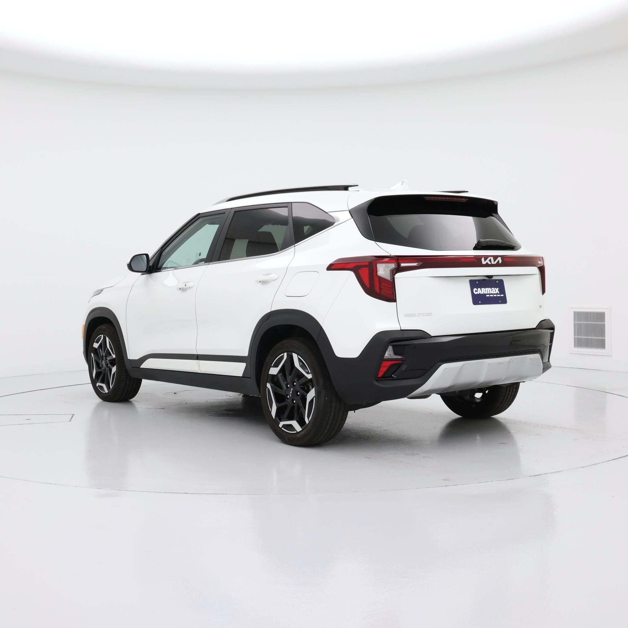 Thumbnail: 2024 Kia Seltos - 2