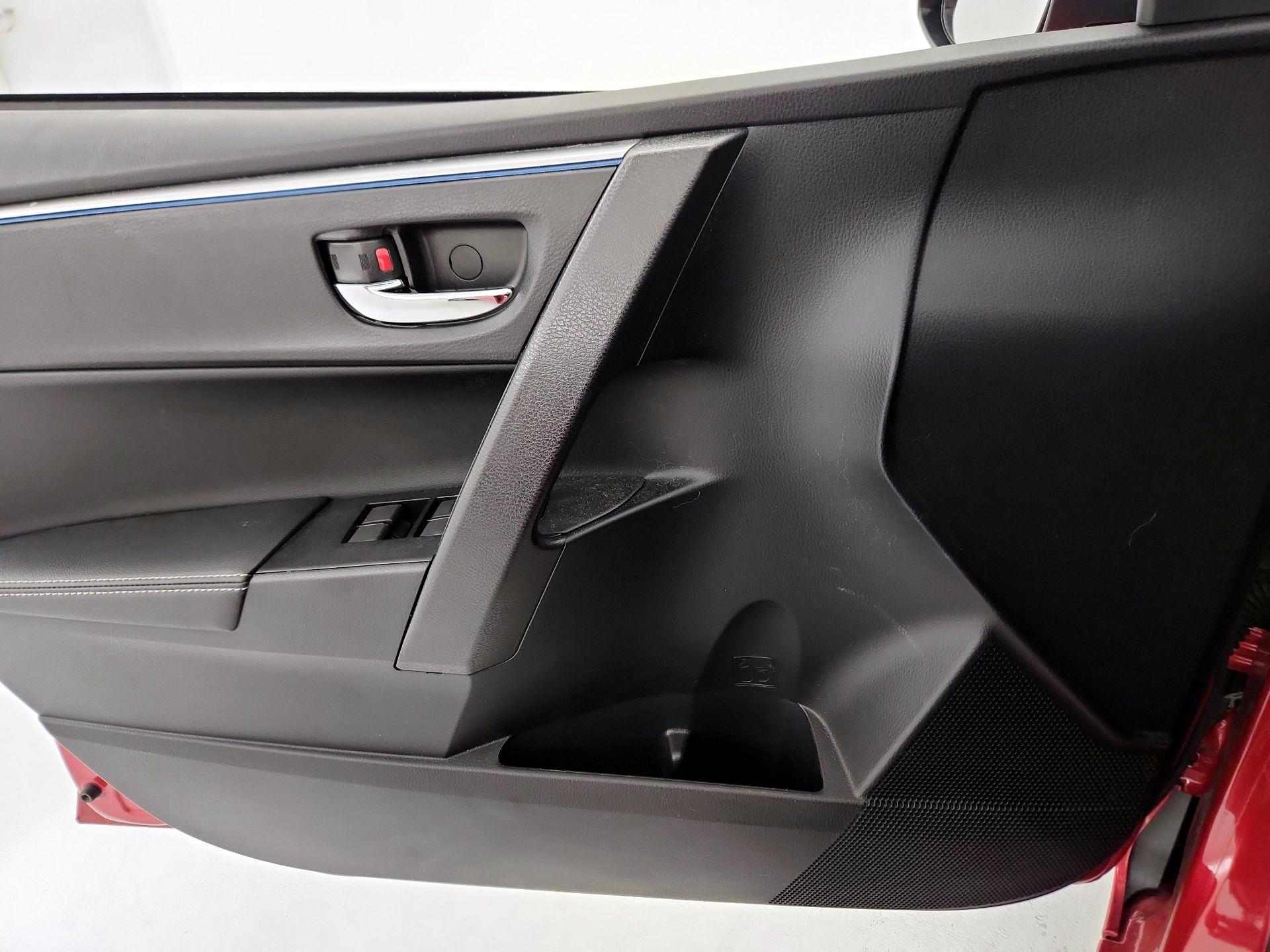 Thumbnail: 2016 Toyota Corolla - 12