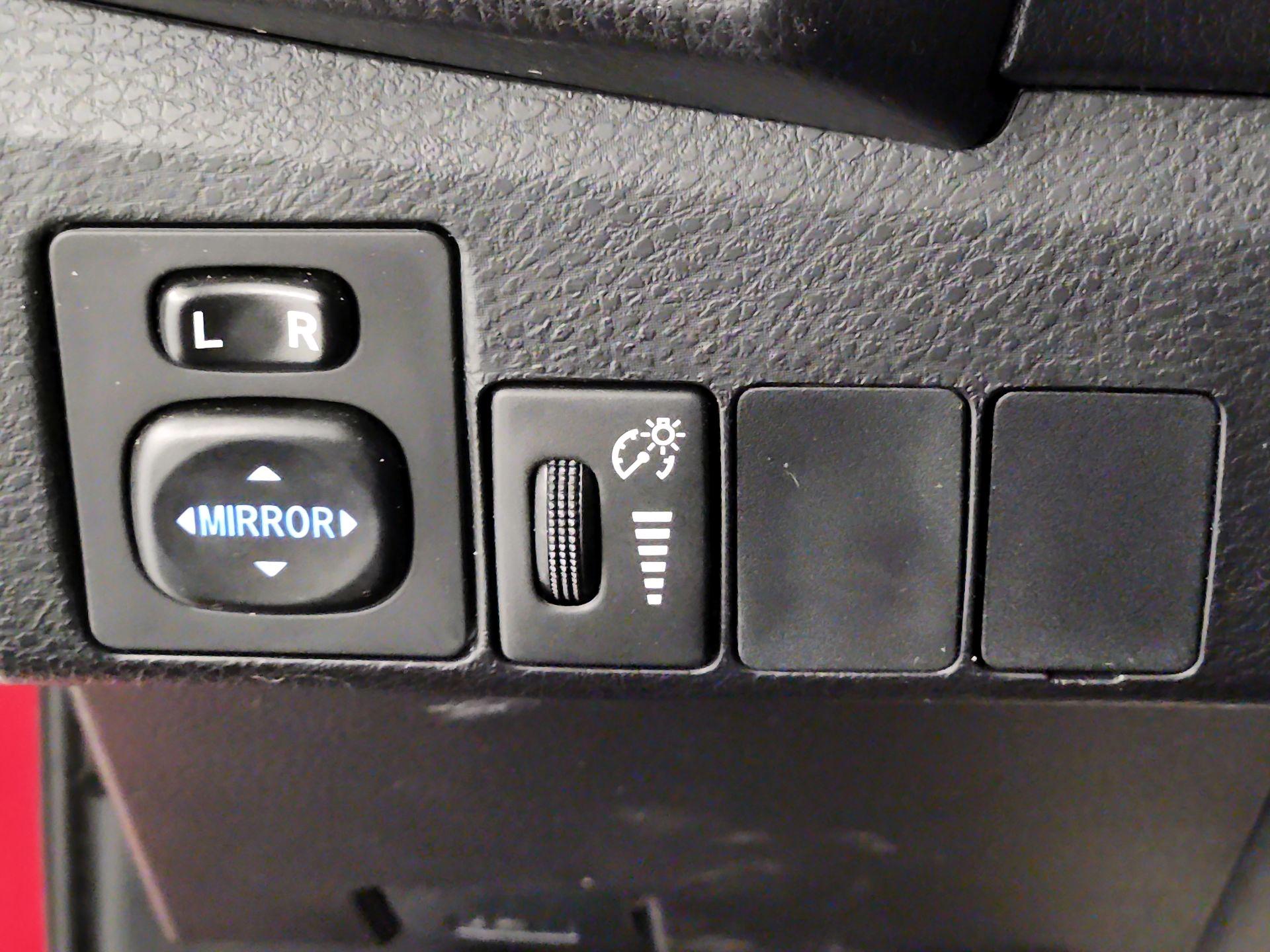 Thumbnail: 2016 Toyota Corolla - 13