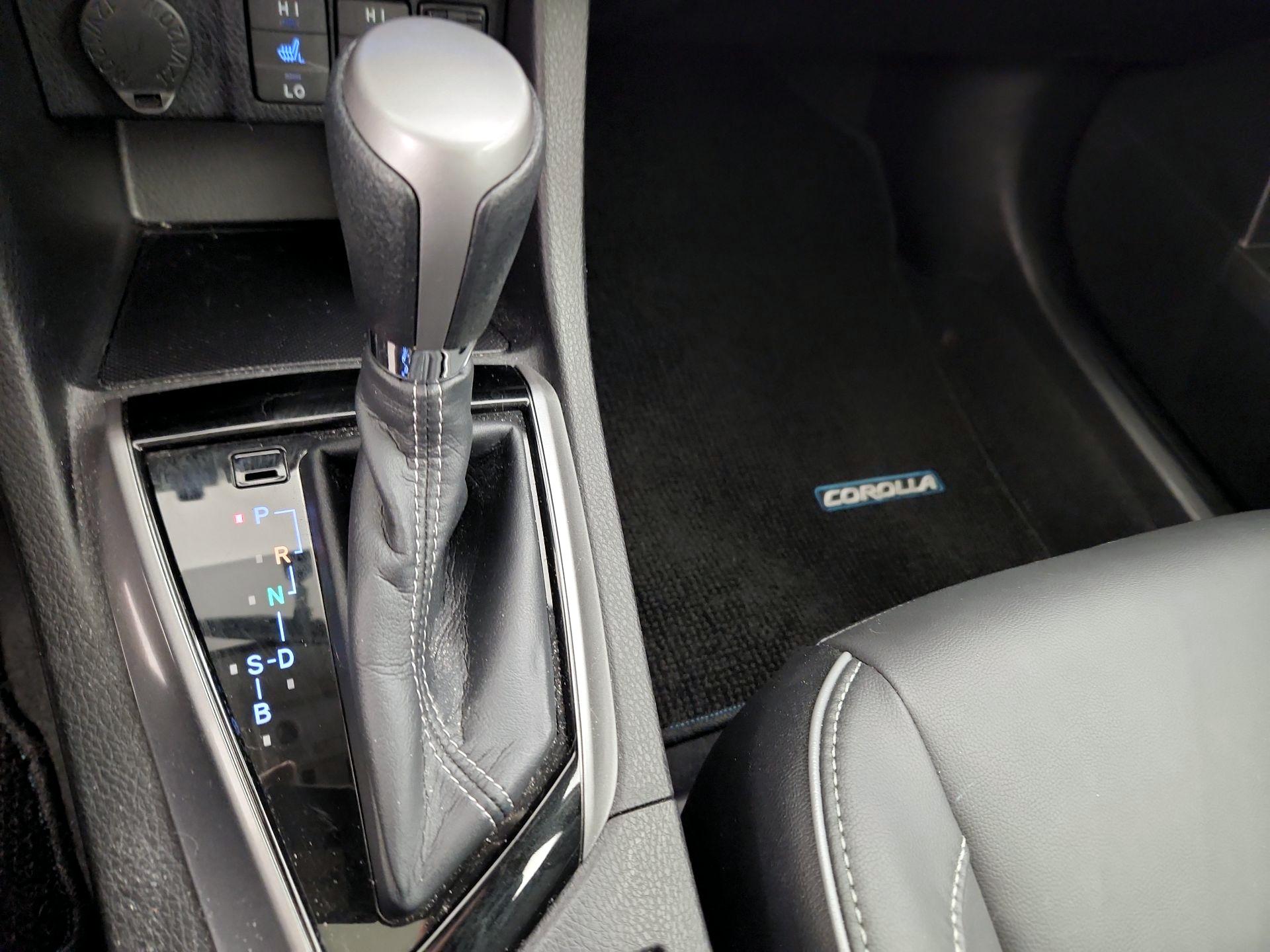 Thumbnail: 2016 Toyota Corolla - 18