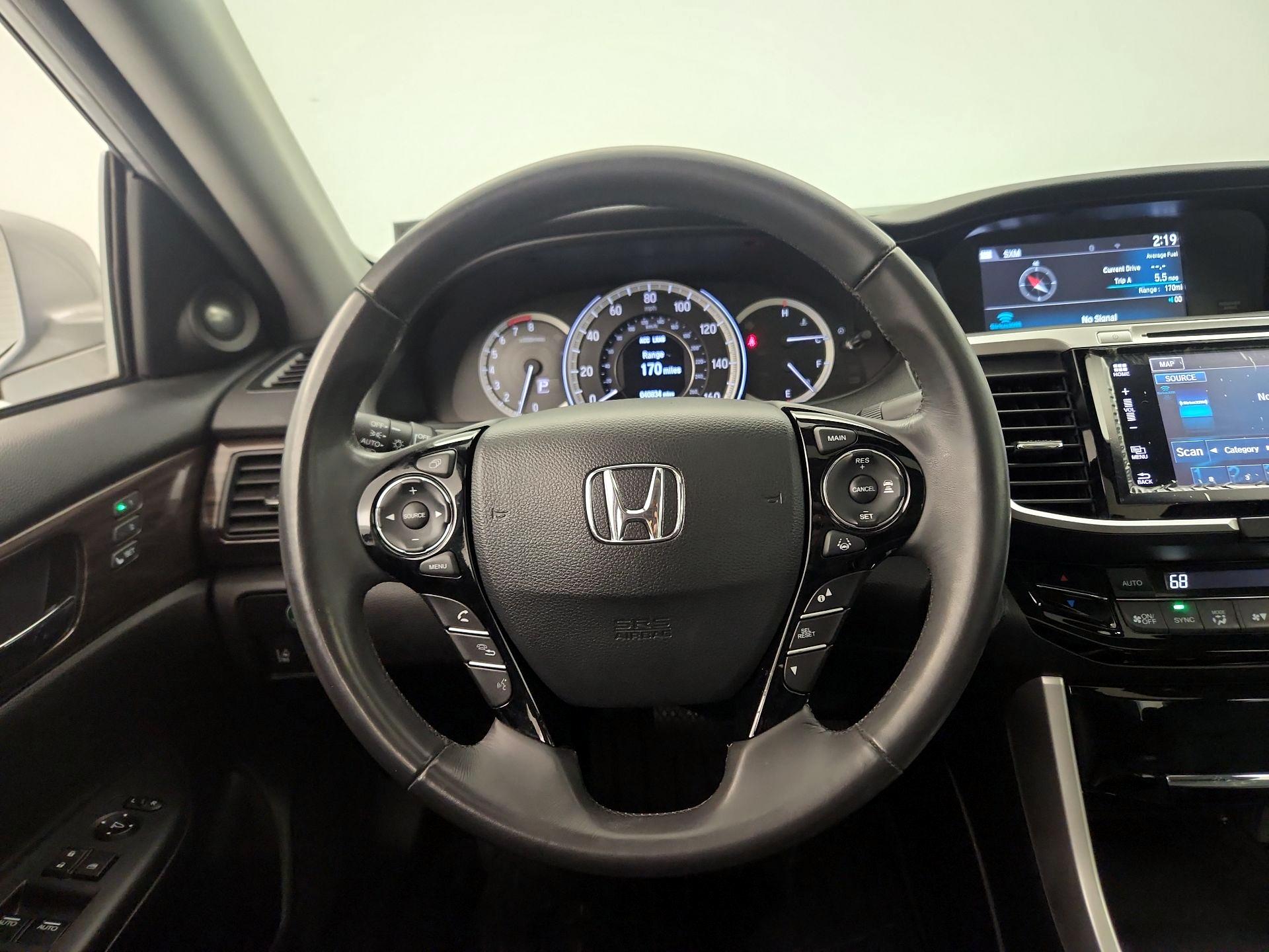 Thumbnail: 2017 Honda Accord - 10