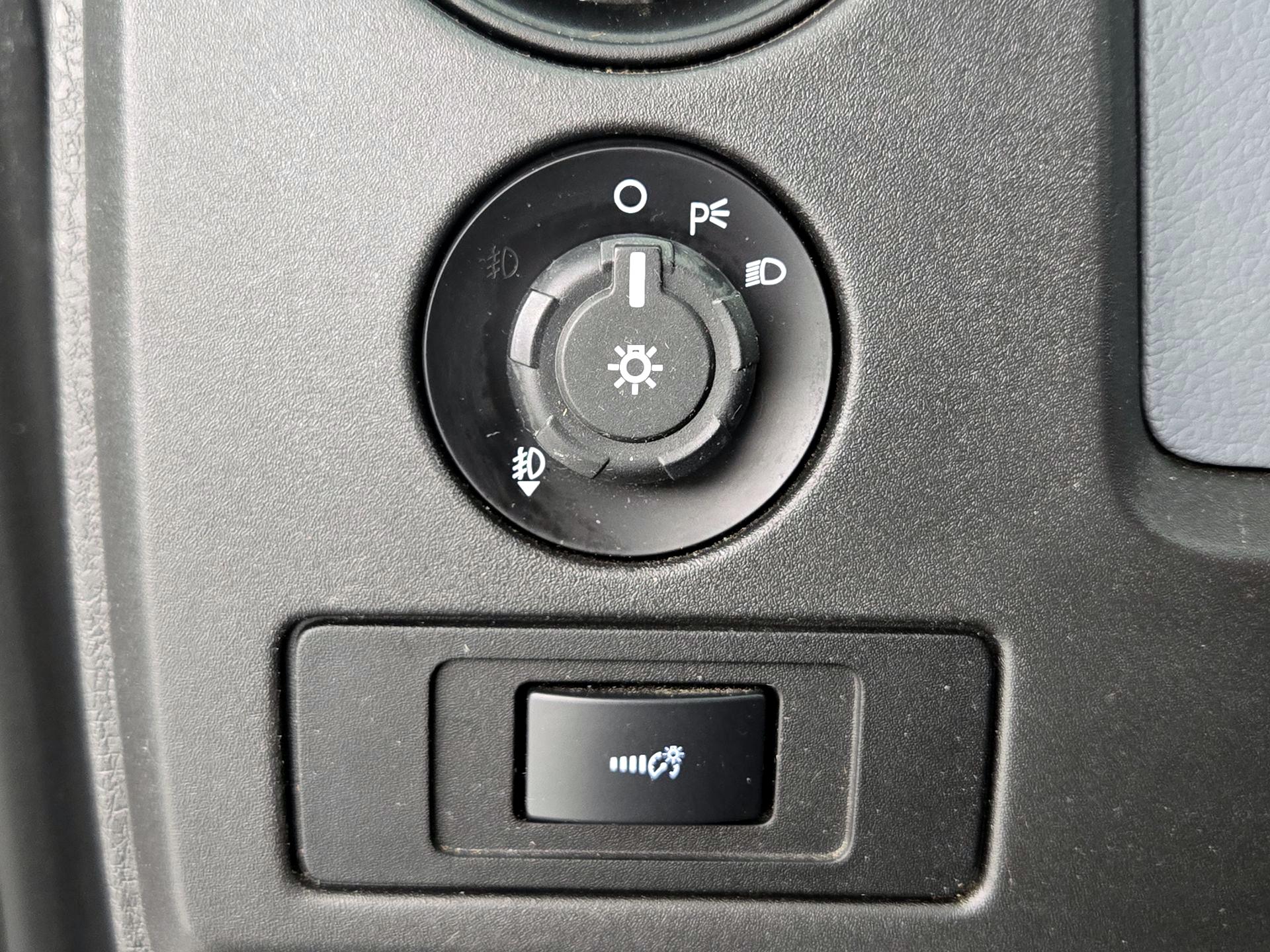 Thumbnail: 2014 Ford F-150 - 13