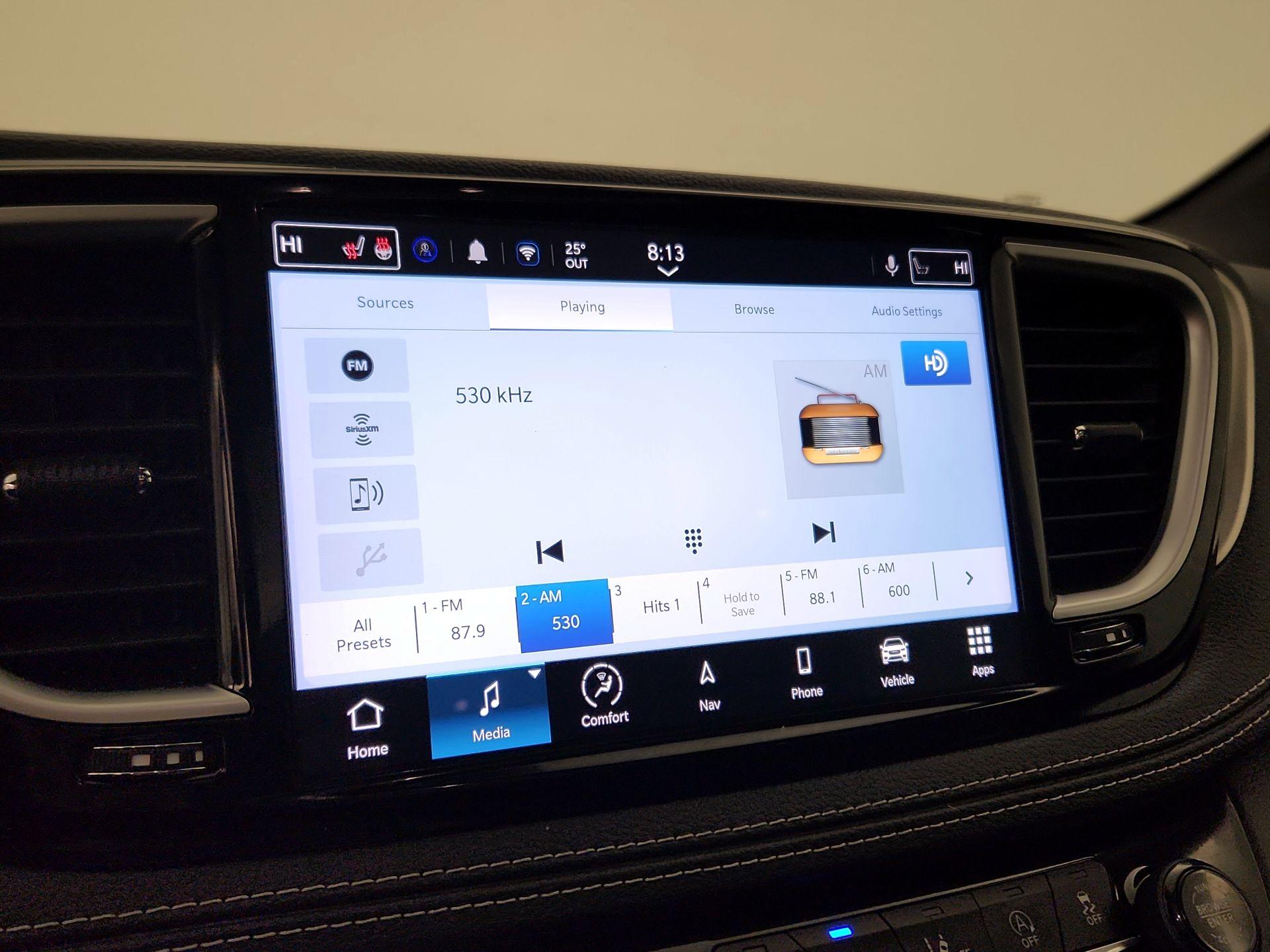 Thumbnail: 2023 Chrysler Pacifica - 15