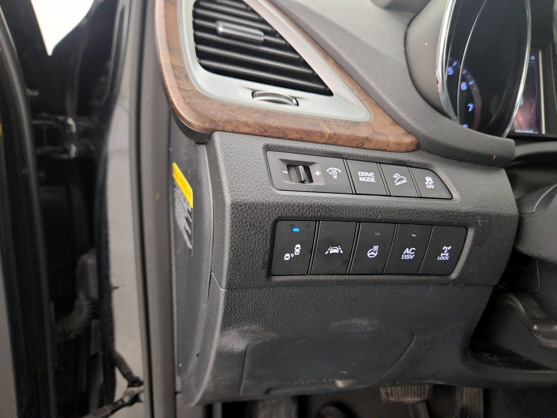 Thumbnail: 2017 Hyundai Santa Fe - 17