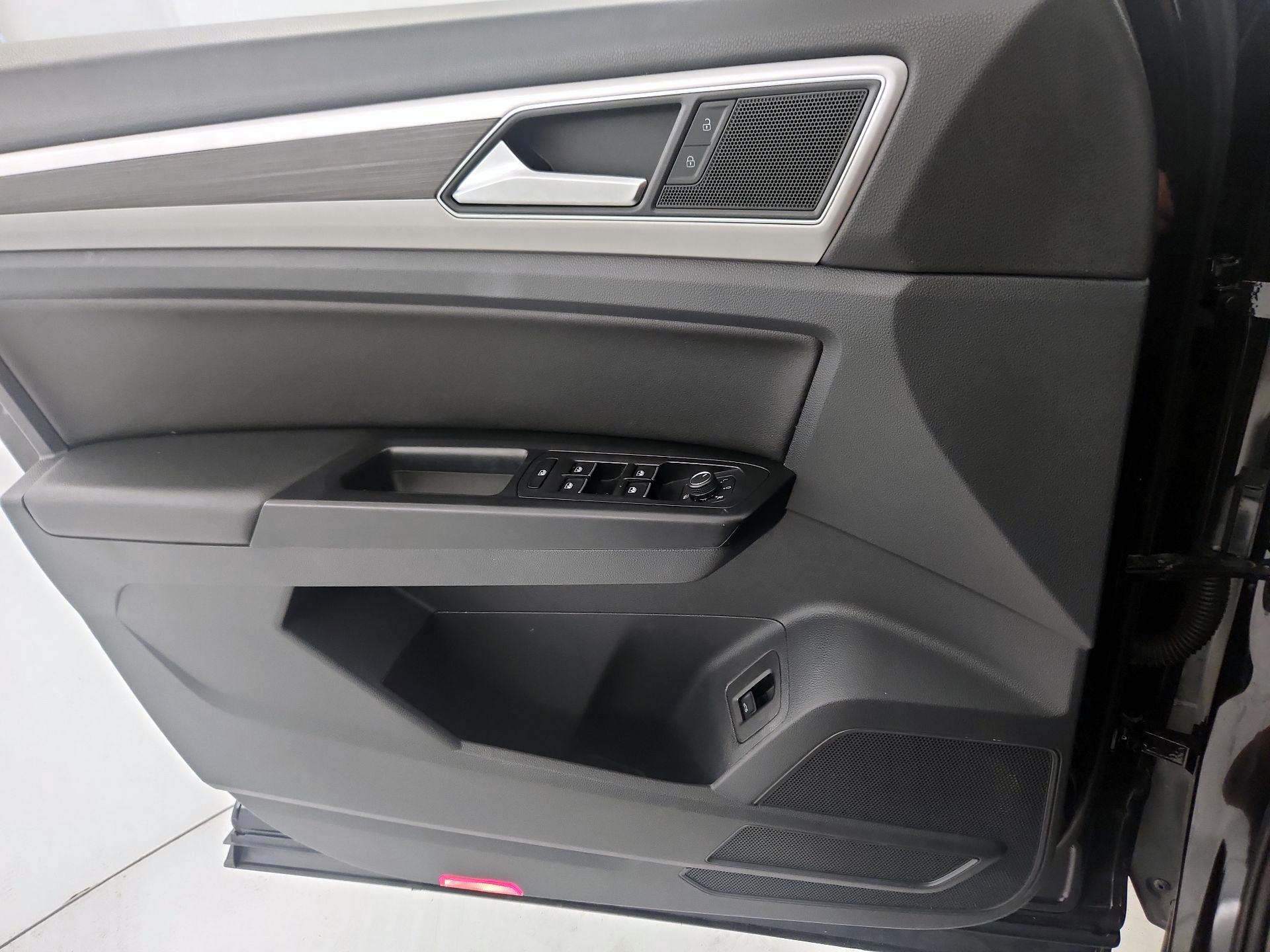 Thumbnail: 2019 Volkswagen Atlas - 12