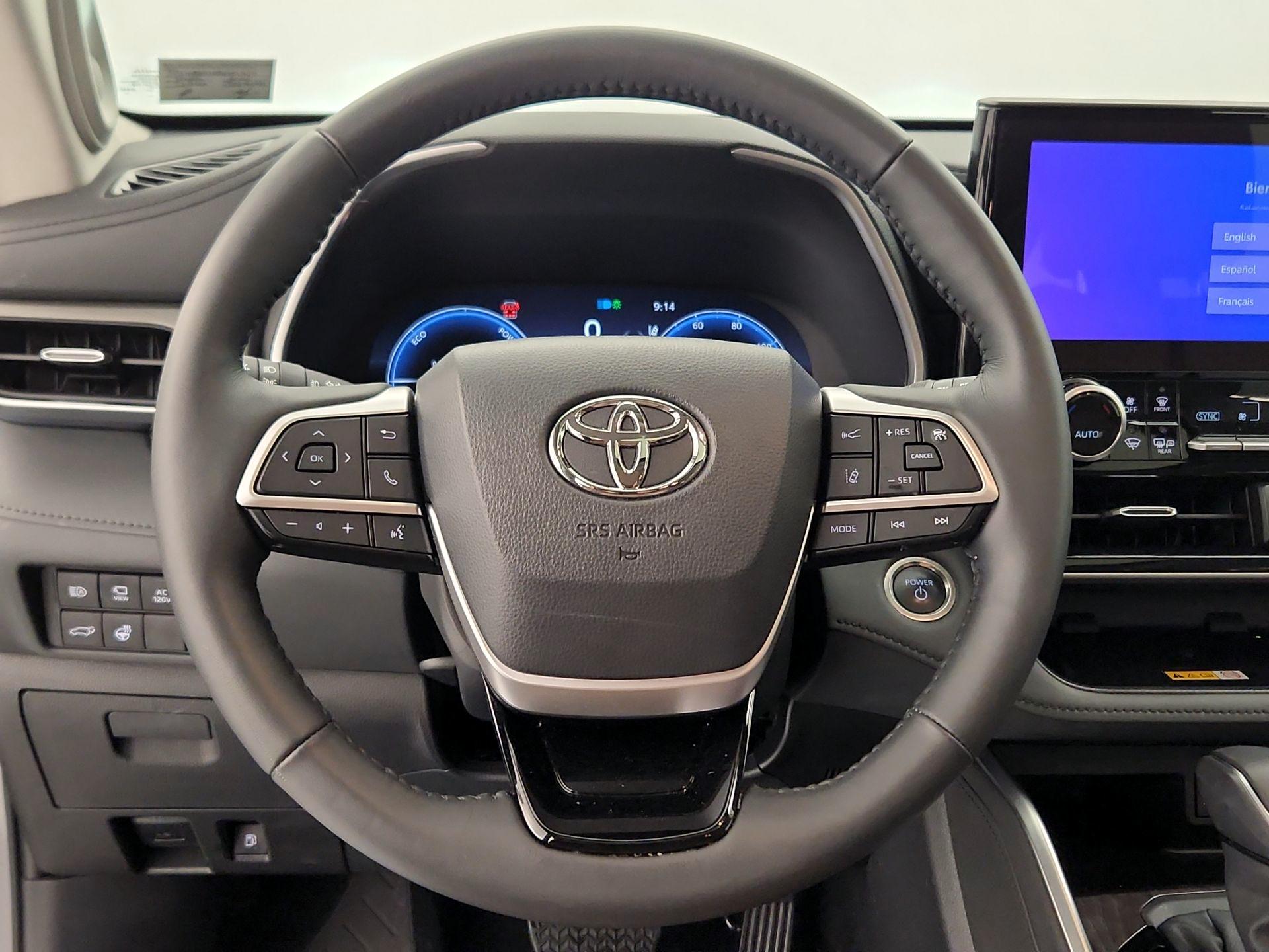 Thumbnail: 2025 Toyota Highlander - 10