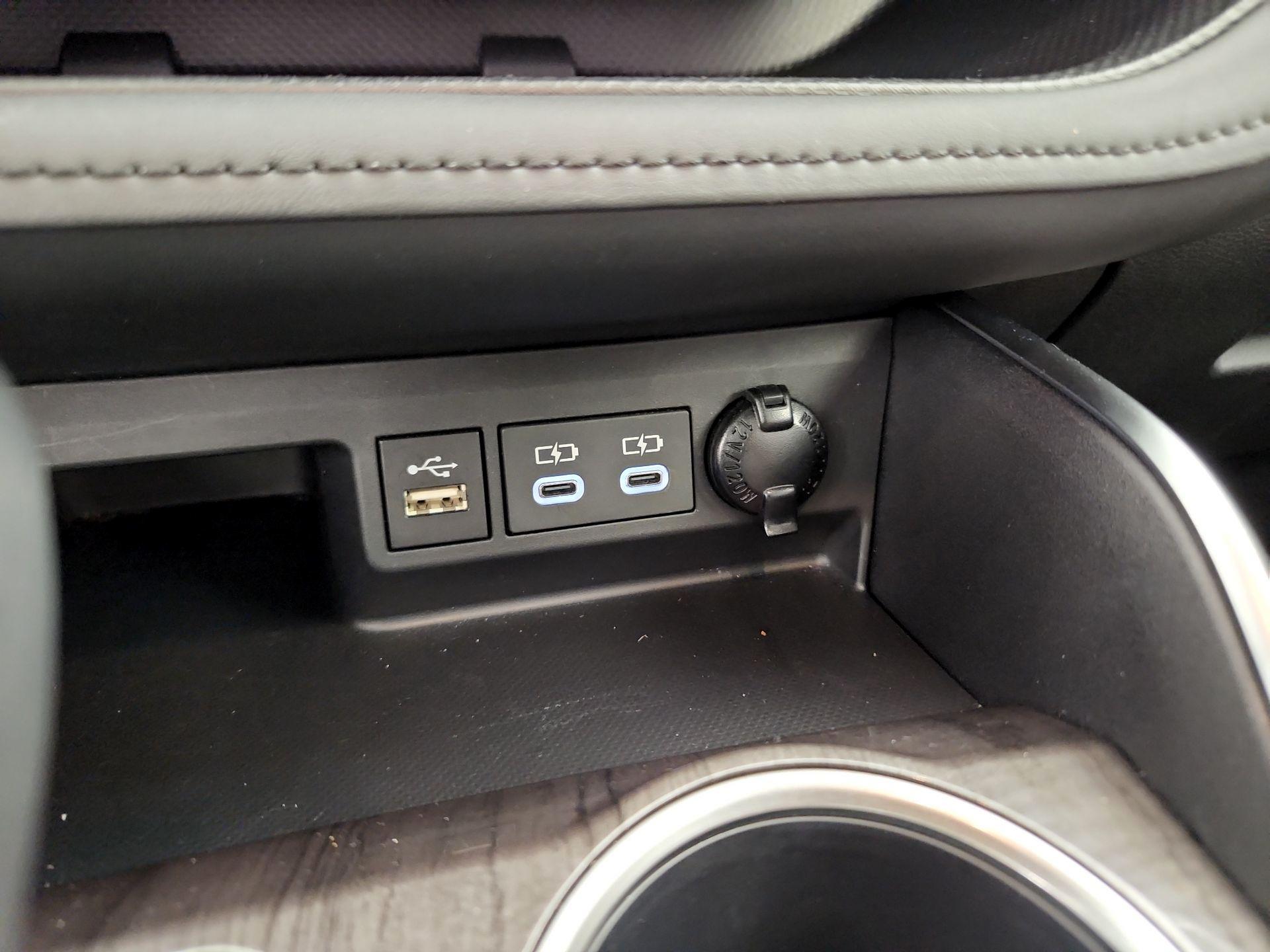 Thumbnail: 2025 Toyota Highlander - 18