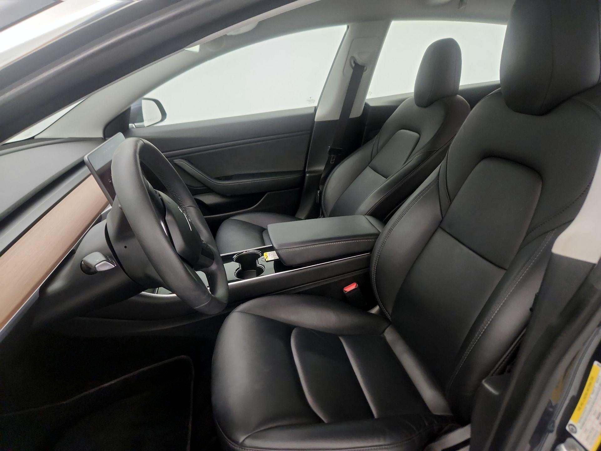 Thumbnail: 2020 Tesla Model 3 - 11