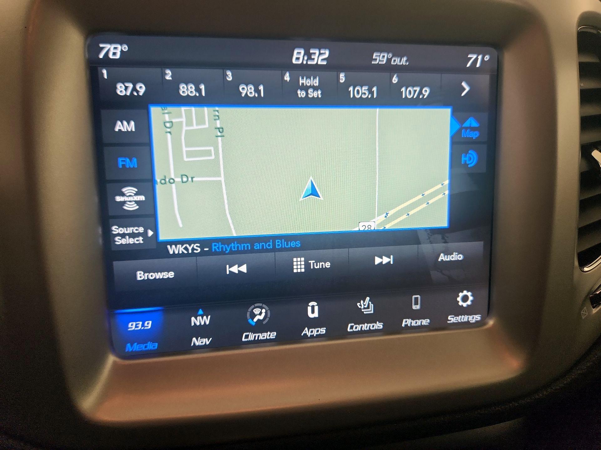 Thumbnail: 2021 Jeep Compass - 14