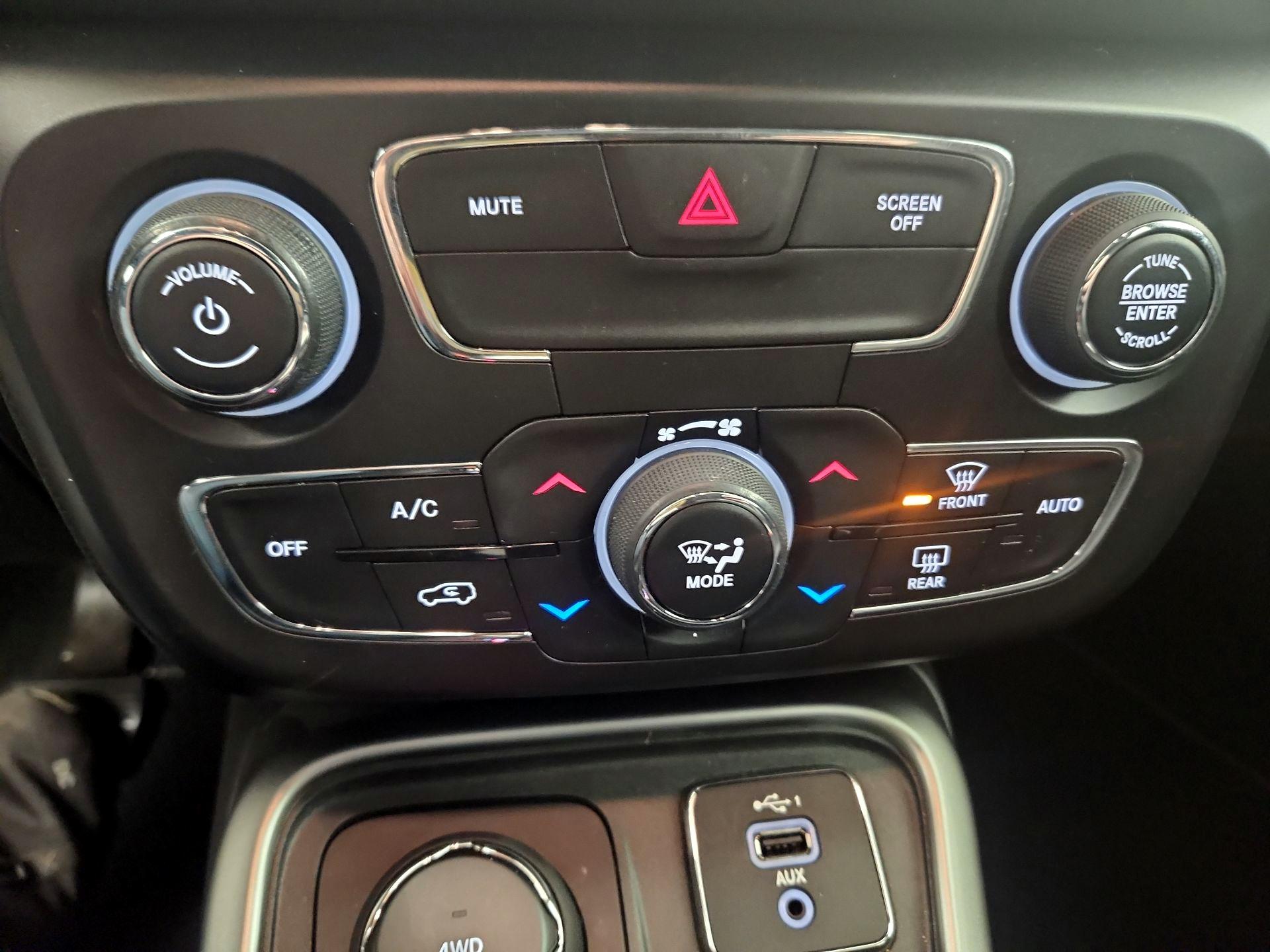 Thumbnail: 2021 Jeep Compass - 17