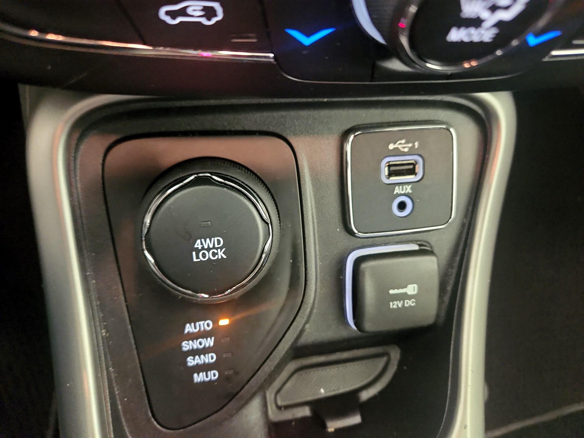 Thumbnail: 2021 Jeep Compass - 19