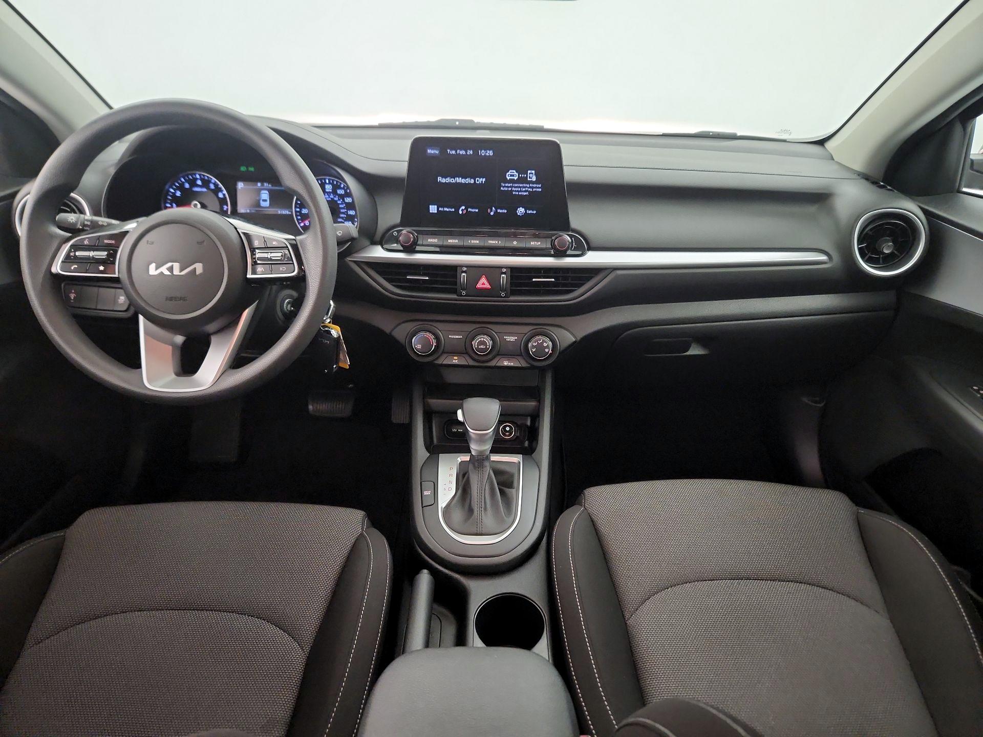 Thumbnail: 2023 Kia Forte - 9