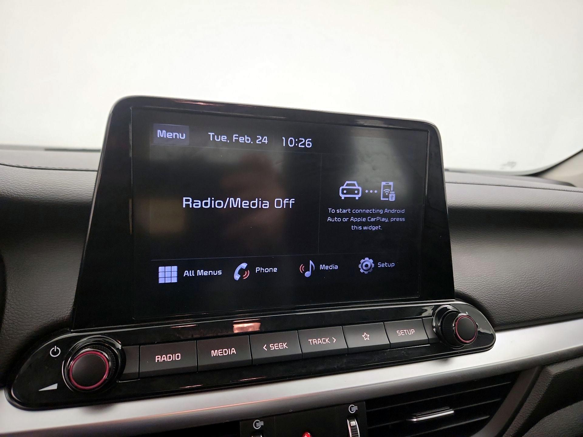 Thumbnail: 2023 Kia Forte - 15