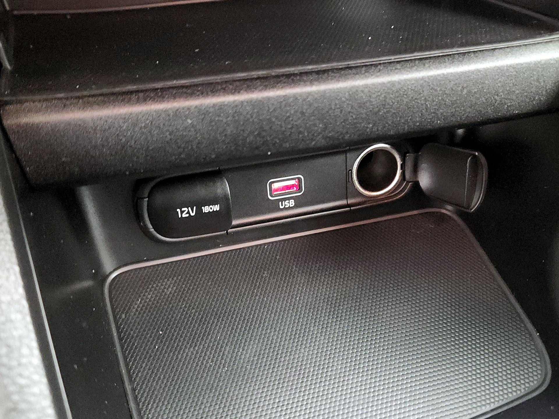 Thumbnail: 2023 Kia Forte - 18