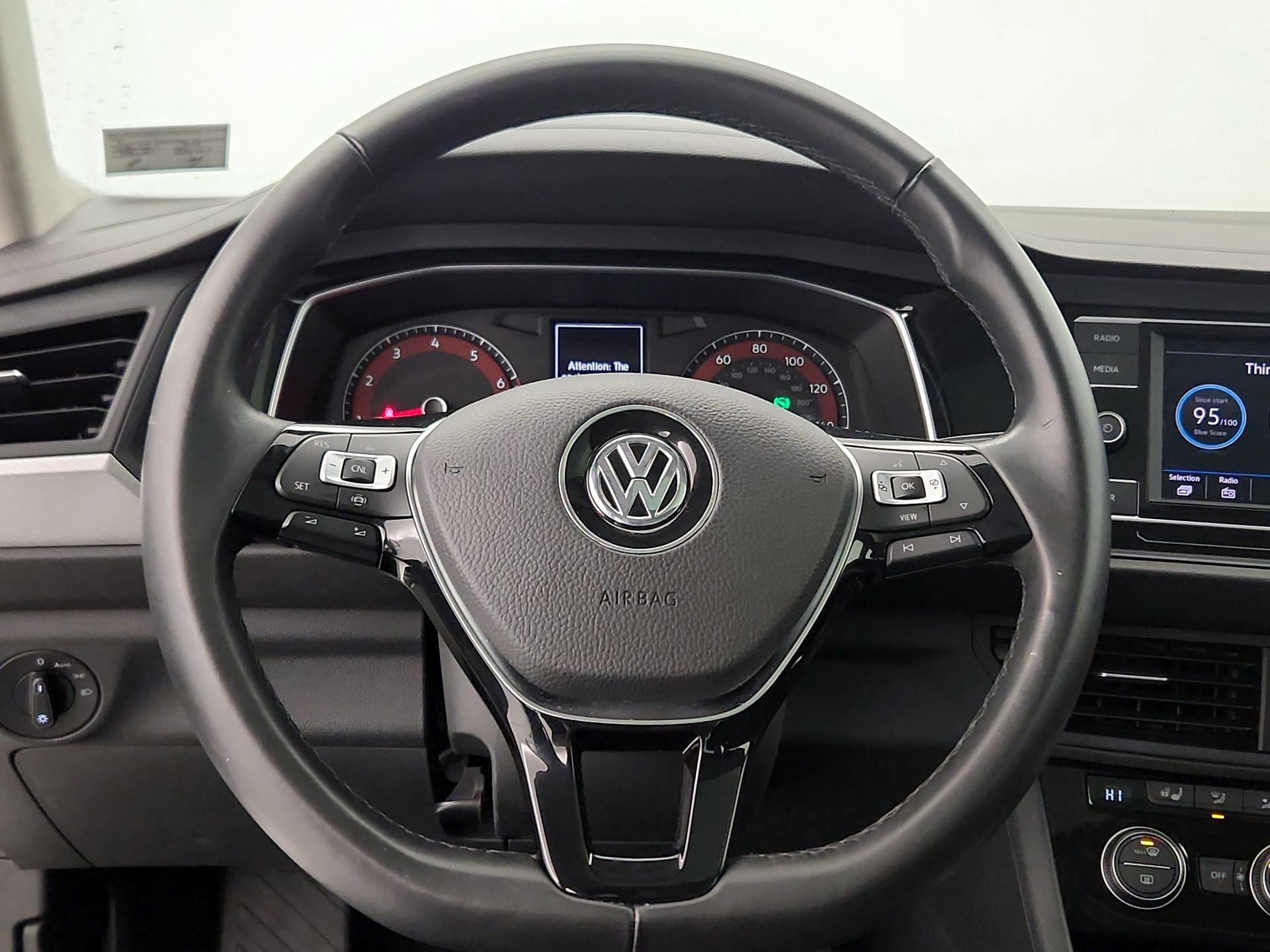 Thumbnail: 2019 Volkswagen Jetta - 10