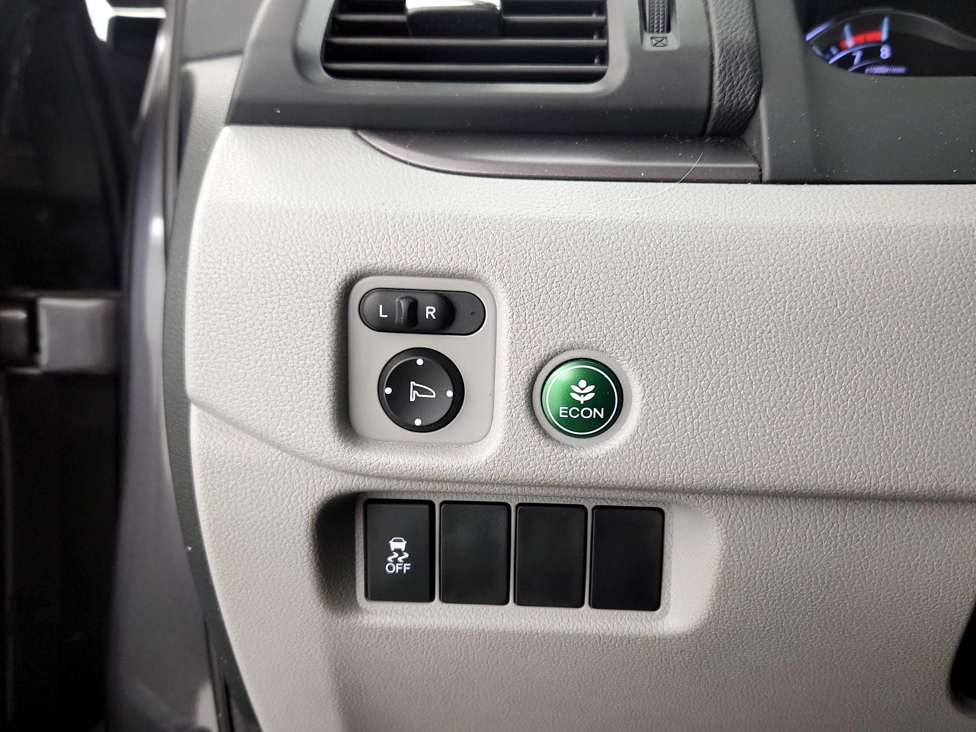 Thumbnail: 2017 Honda Pilot - 13