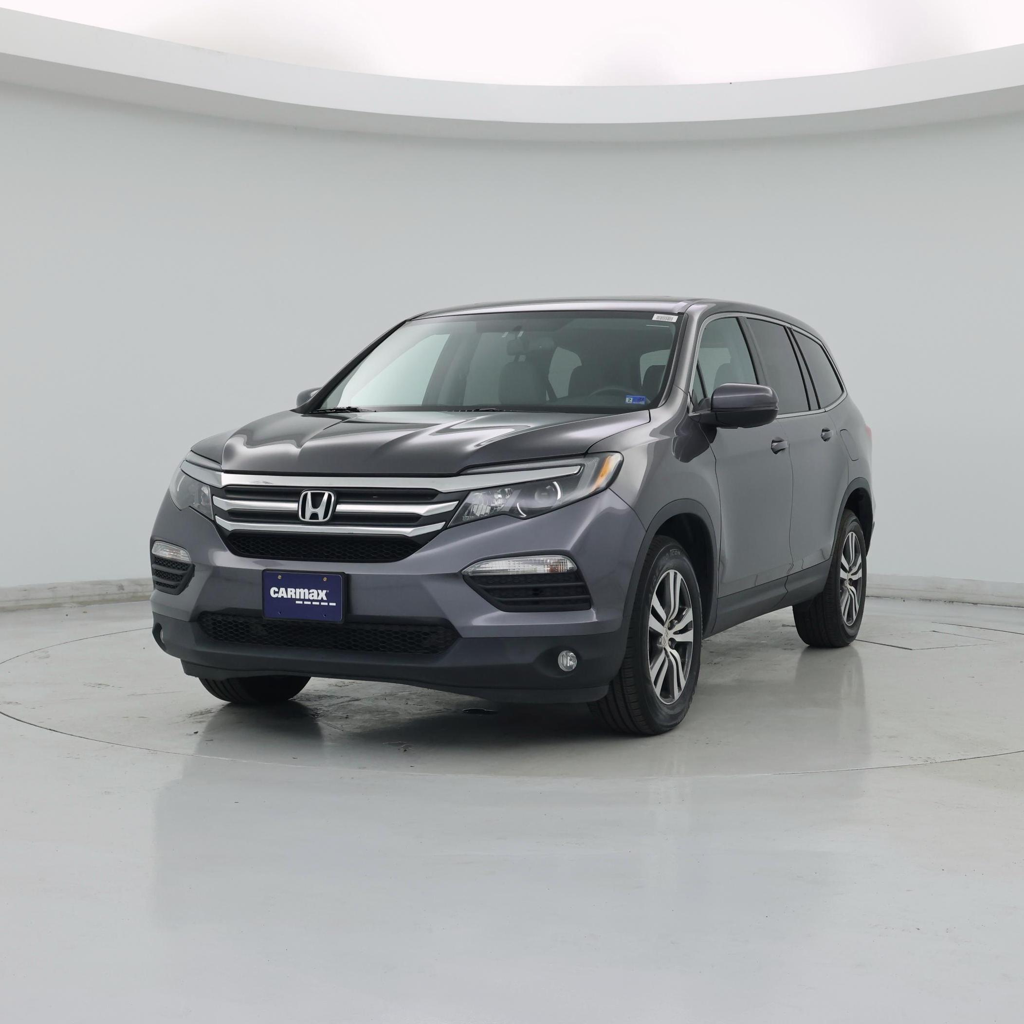 Thumbnail: 2017 Honda Pilot - 4