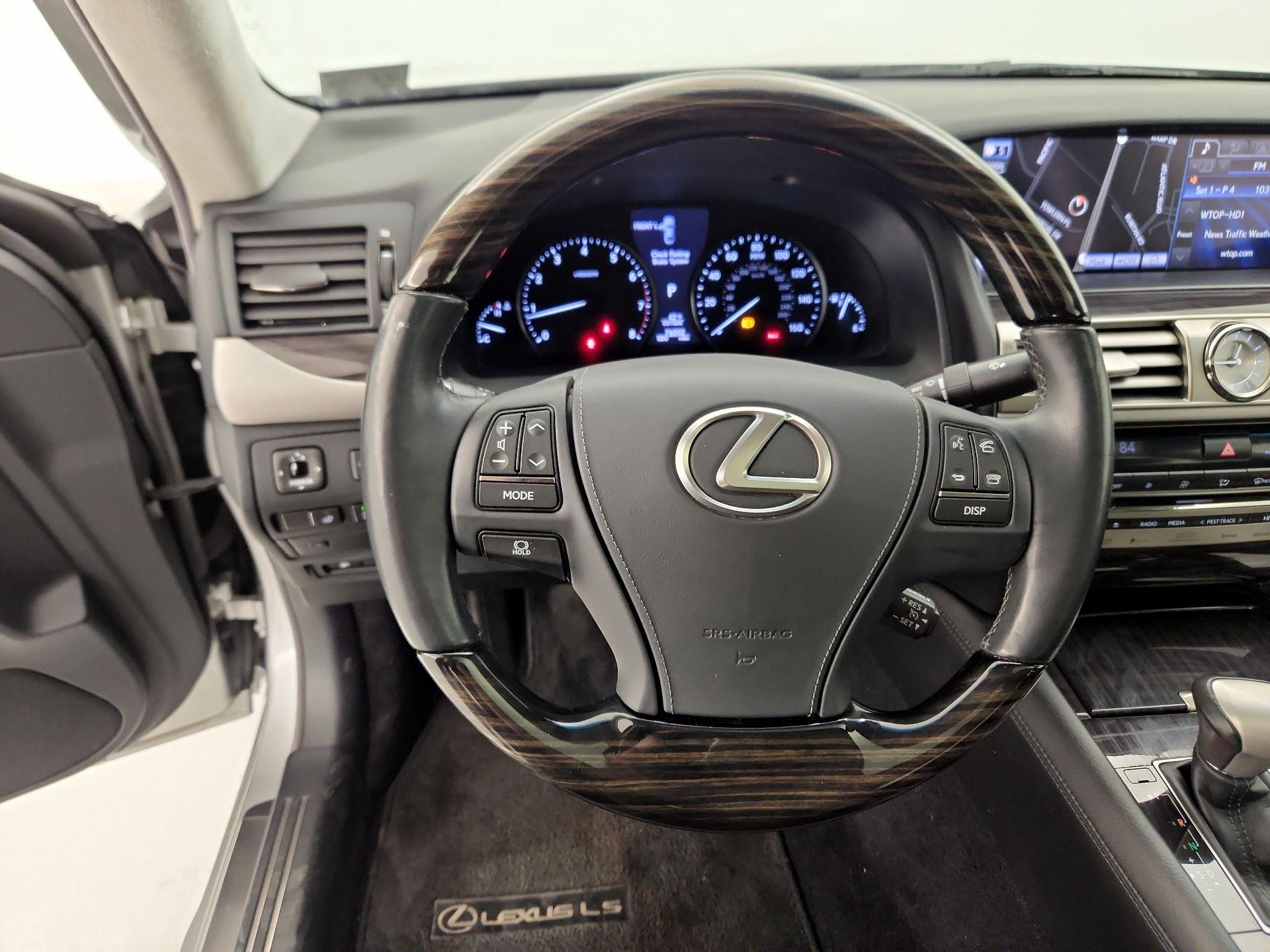 Thumbnail: 2014 Lexus LS - 10