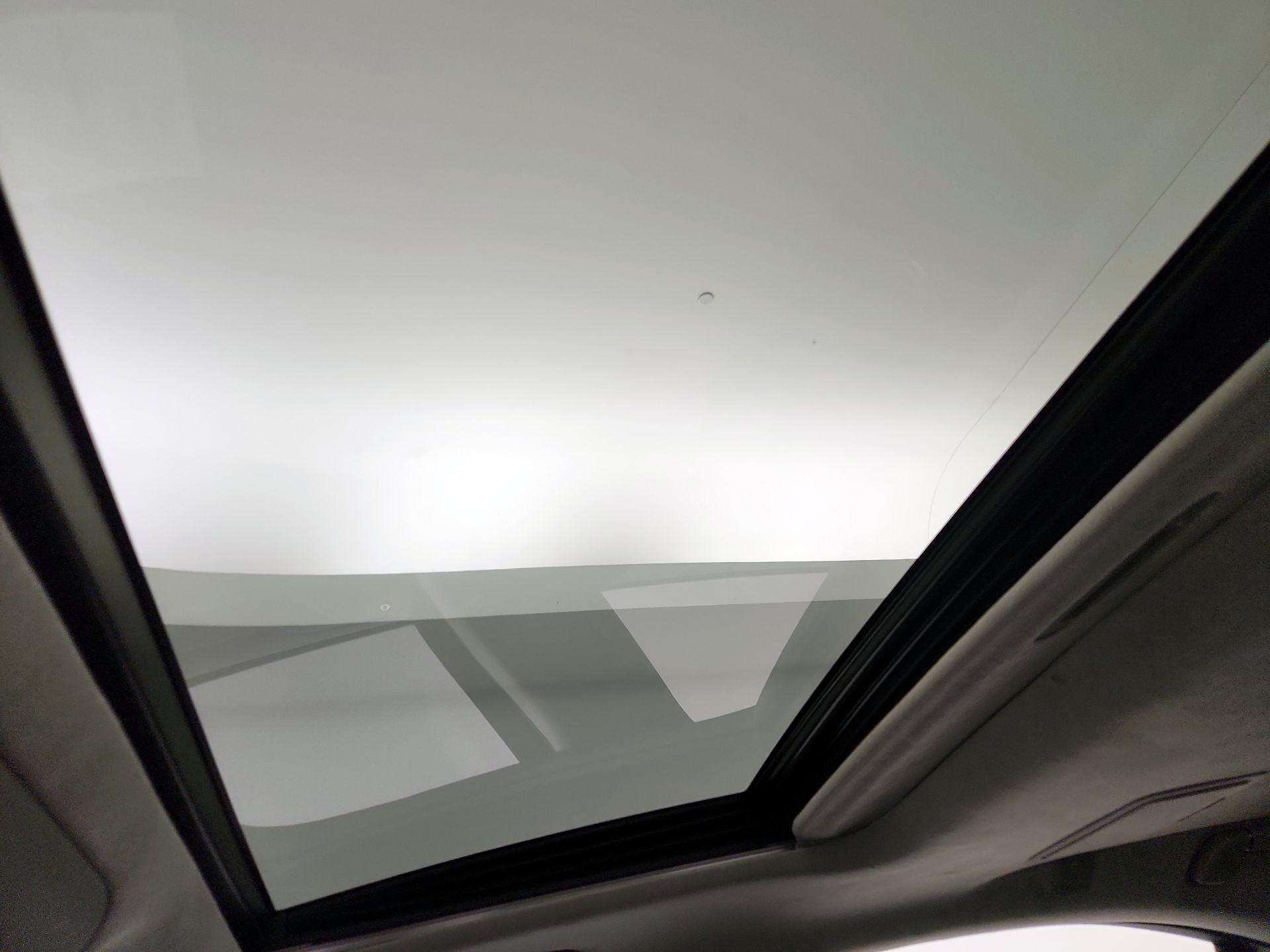 Thumbnail: 2014 Lexus LS - 19