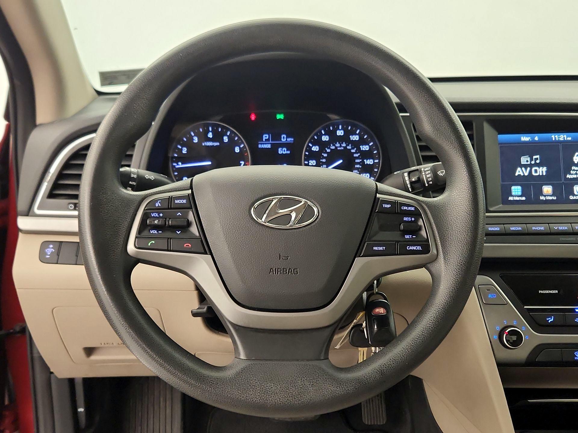 Thumbnail: 2017 Hyundai Elantra - 10